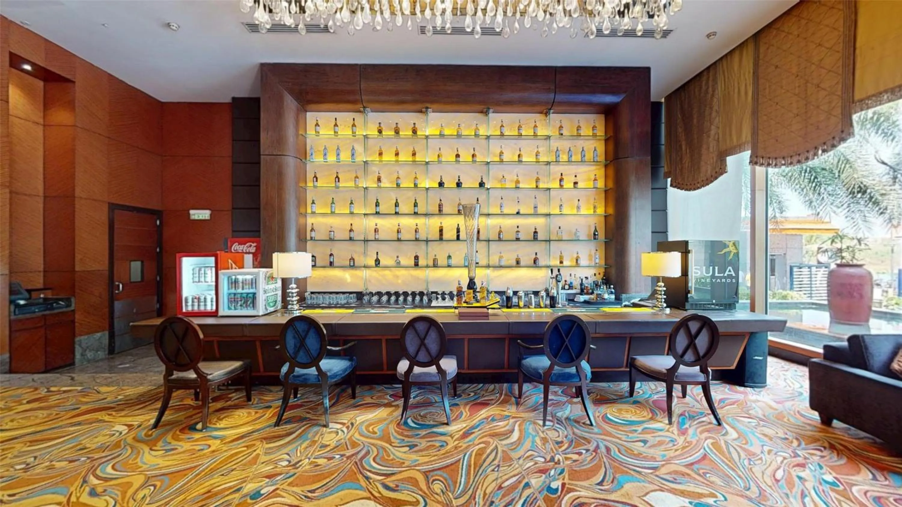 Lounge or bar in Radisson Blu Hotel, Nagpur