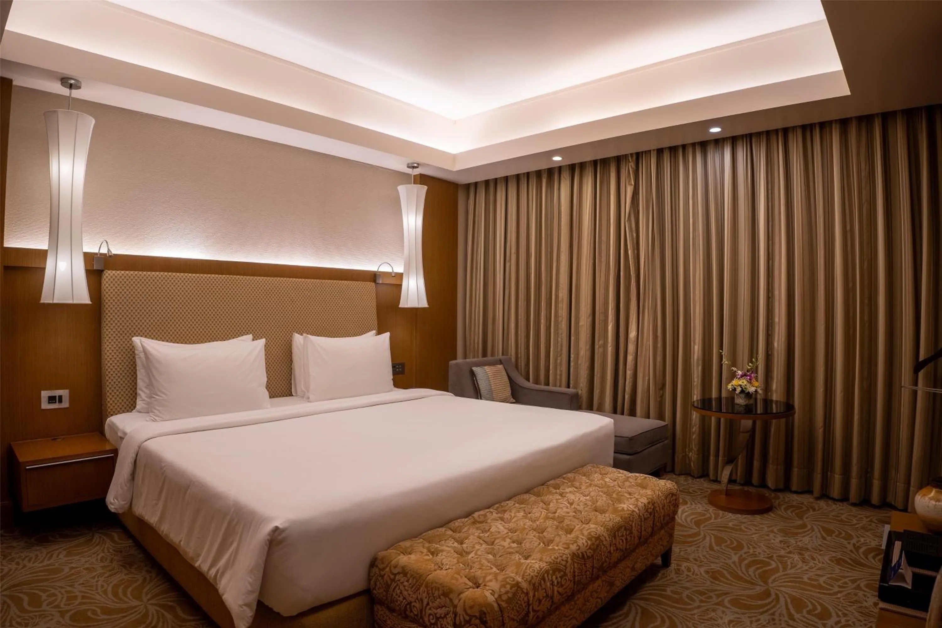 Photo of the whole room, Bed in Radisson Blu Hotel, Nagpur