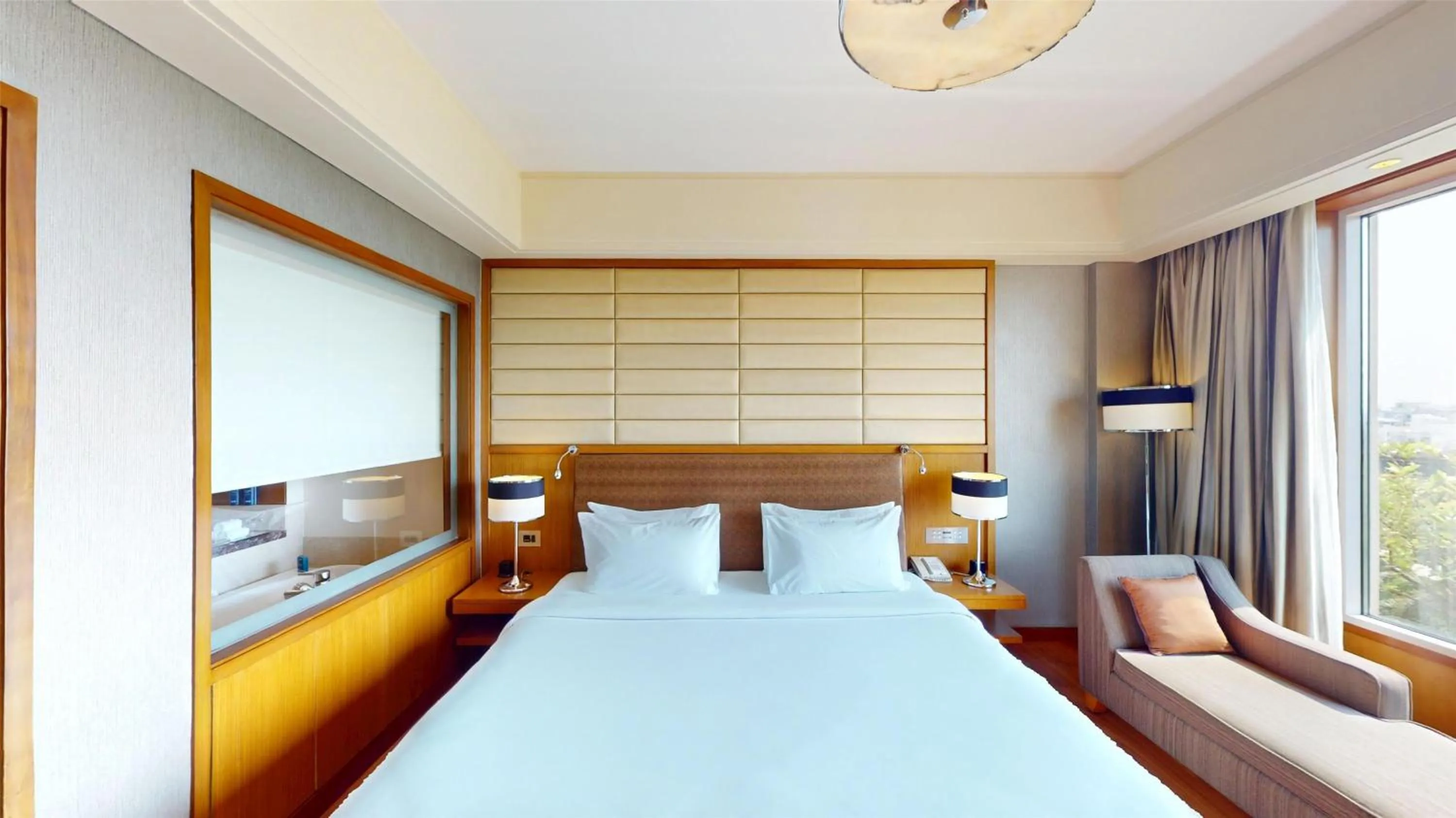 Bedroom, Bed in Radisson Blu Hotel, Nagpur