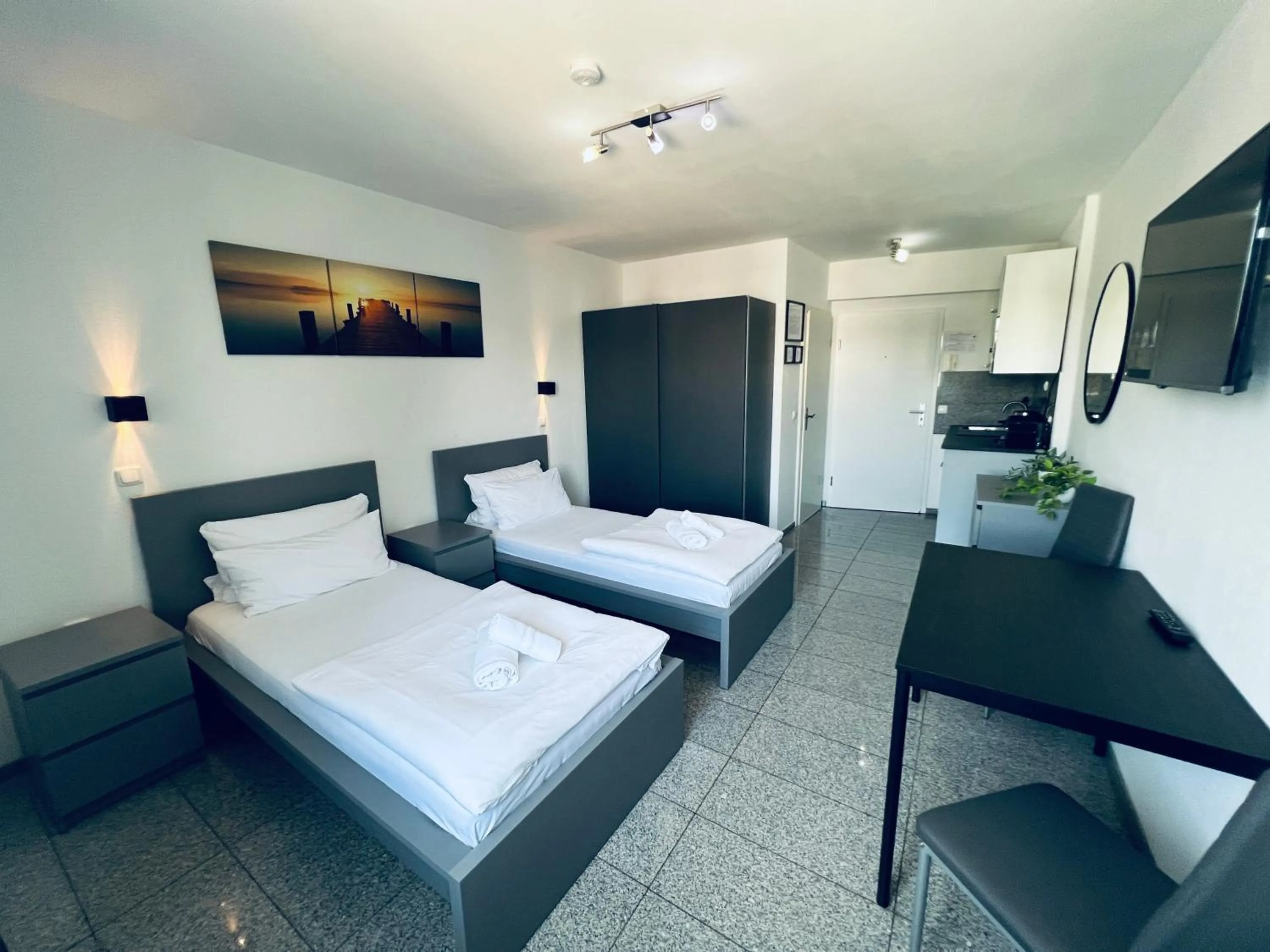 Bed in Lipp Apartments