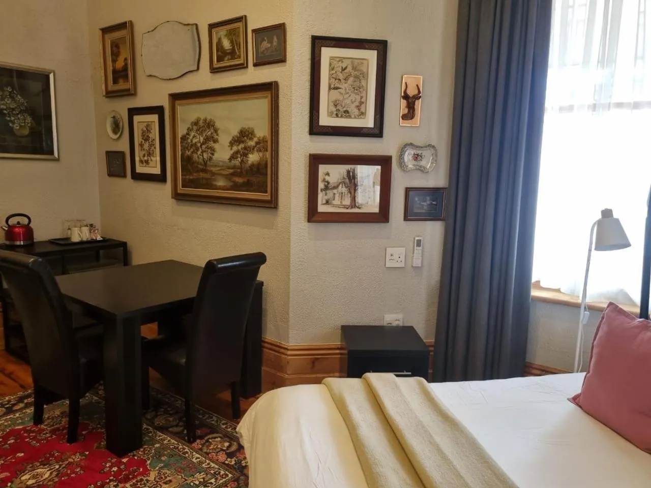 Bed in Ashanti Gardens Guesthouse