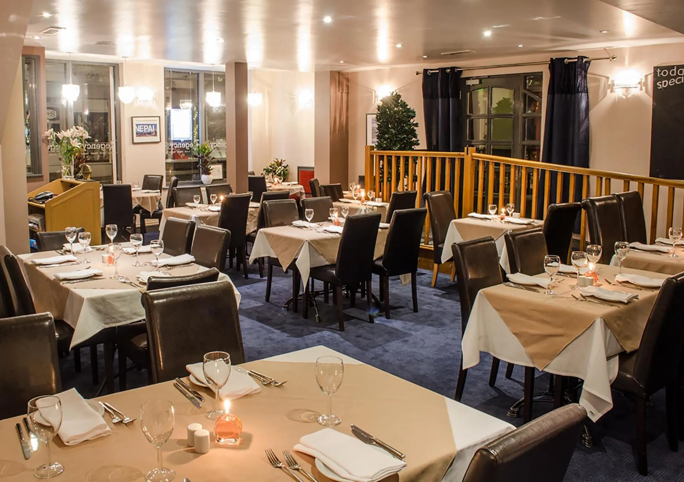 Restaurant/places to eat in The Kings Head Hotel