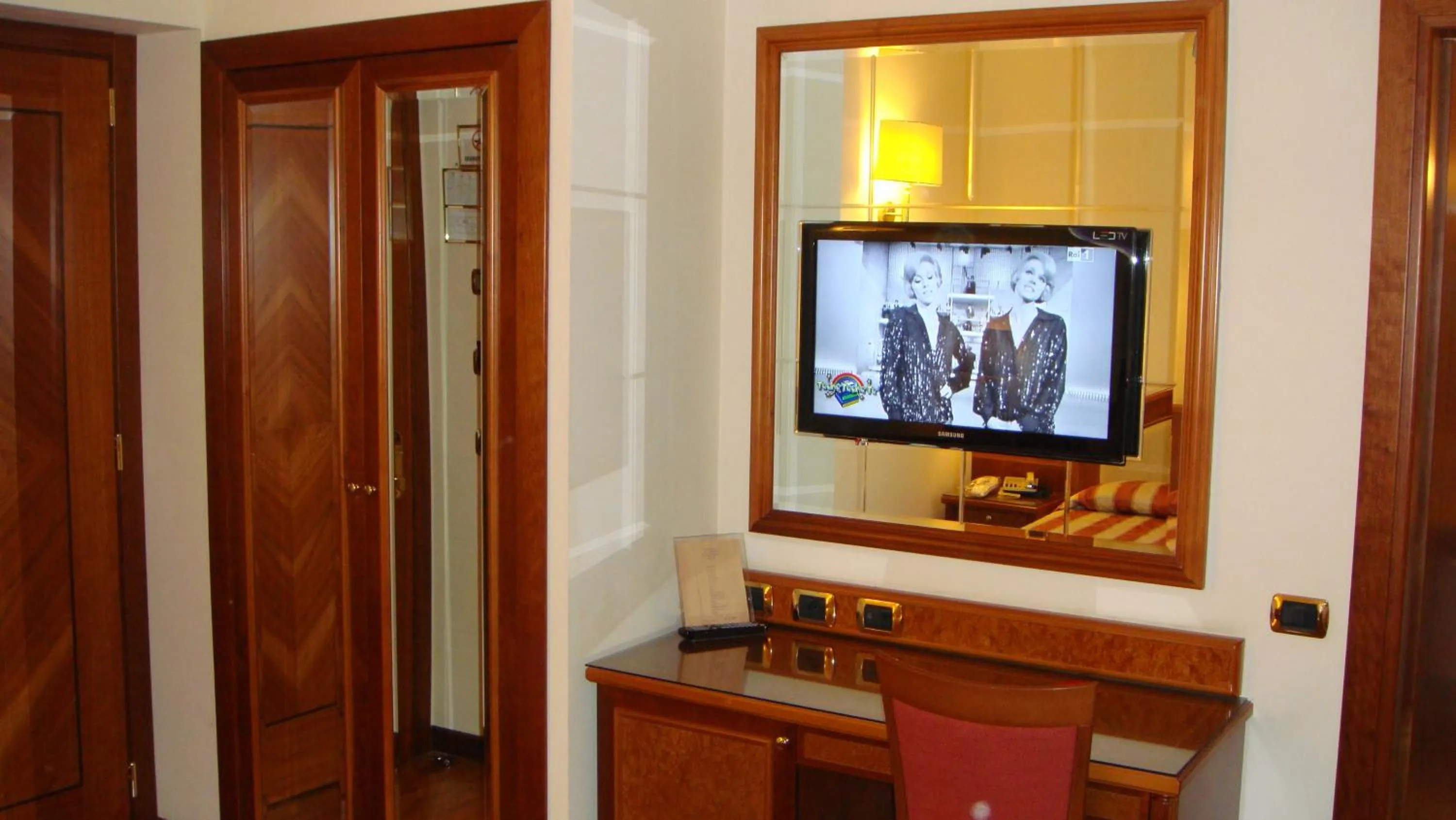 Seating area in Albergo Corona