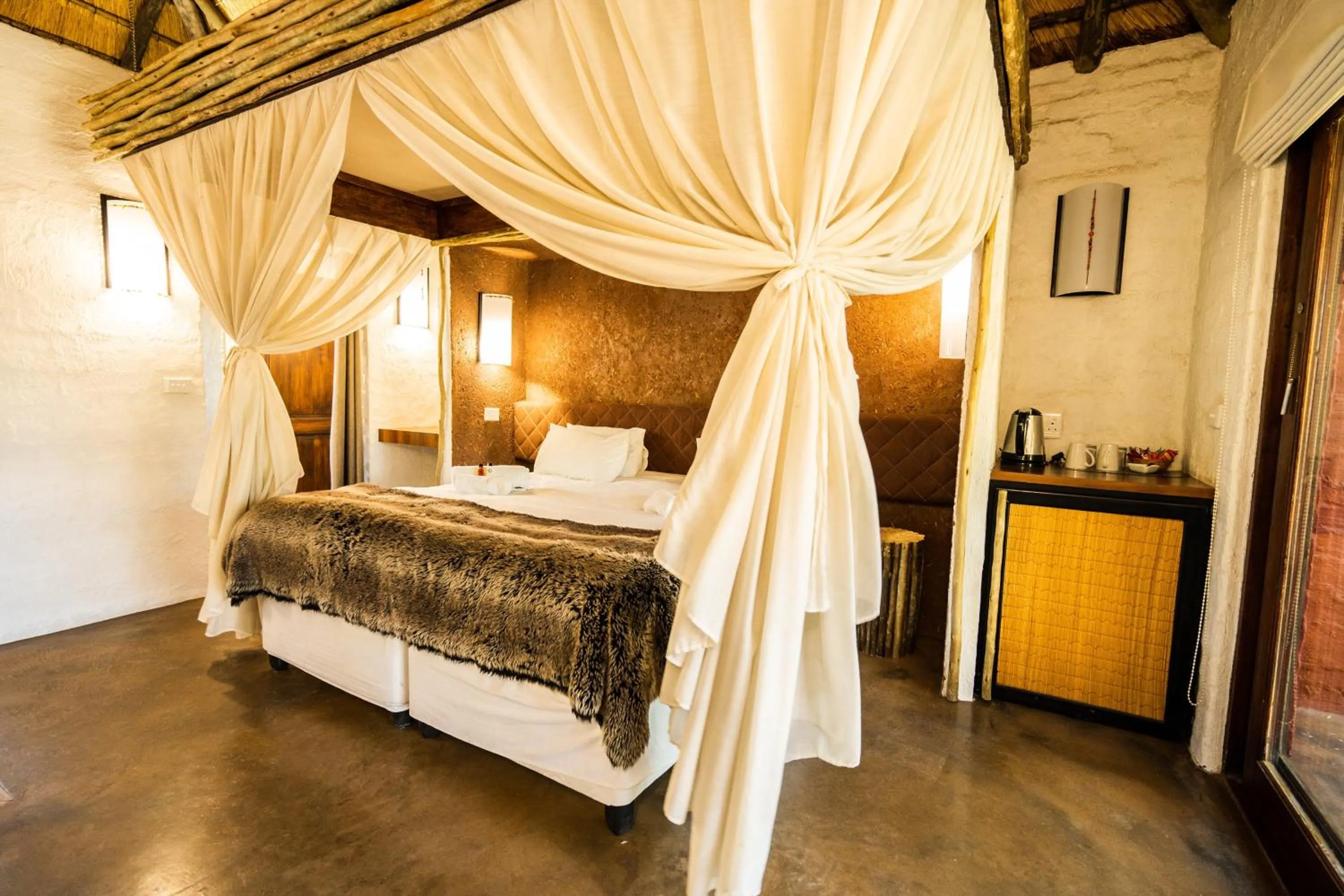 Bedroom, Bed in Hakunamatata Lodge & Health Spa
