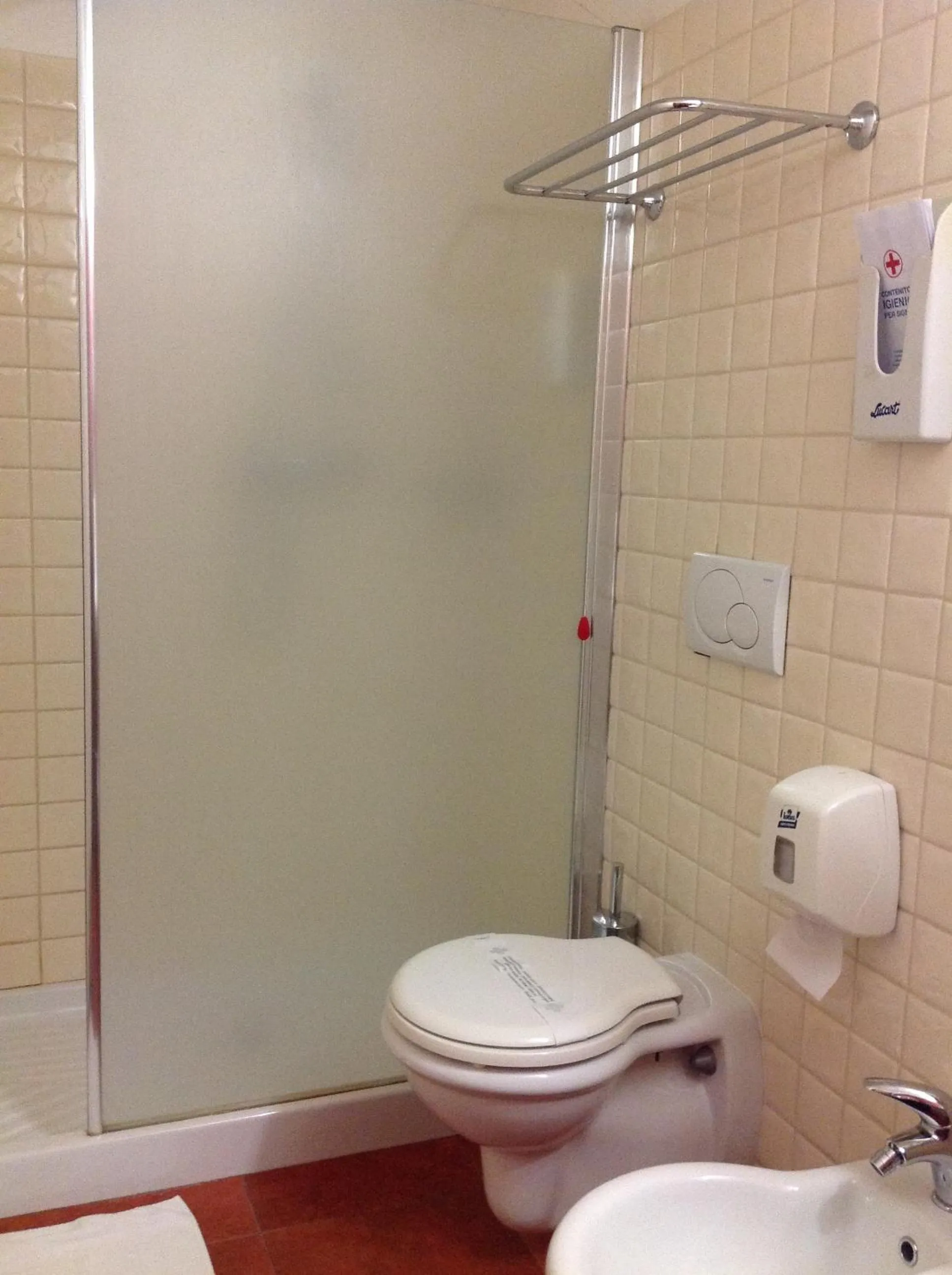 Toilet in Hotel Bed&Business