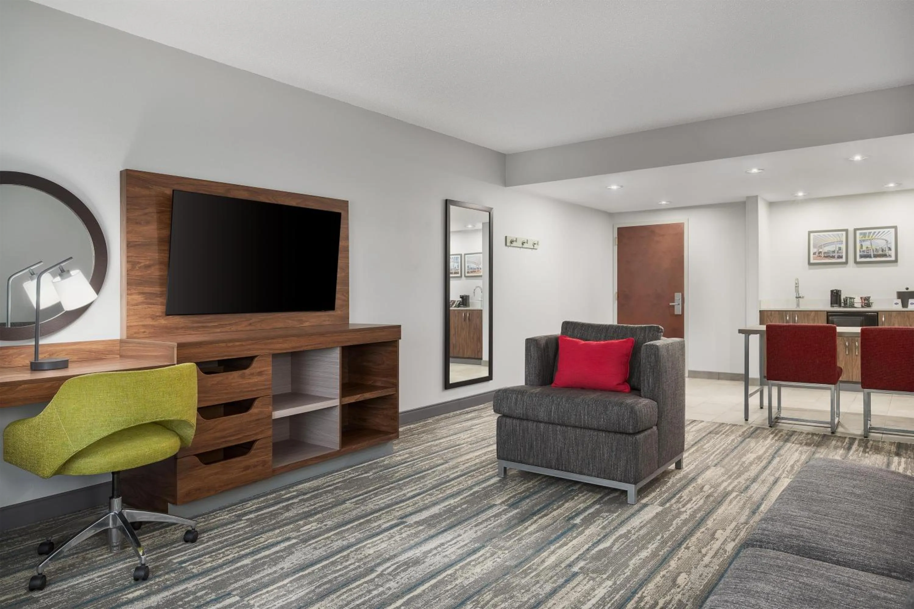 Living room in Hampton Inn & Suites Charlotte Arrowood Rd