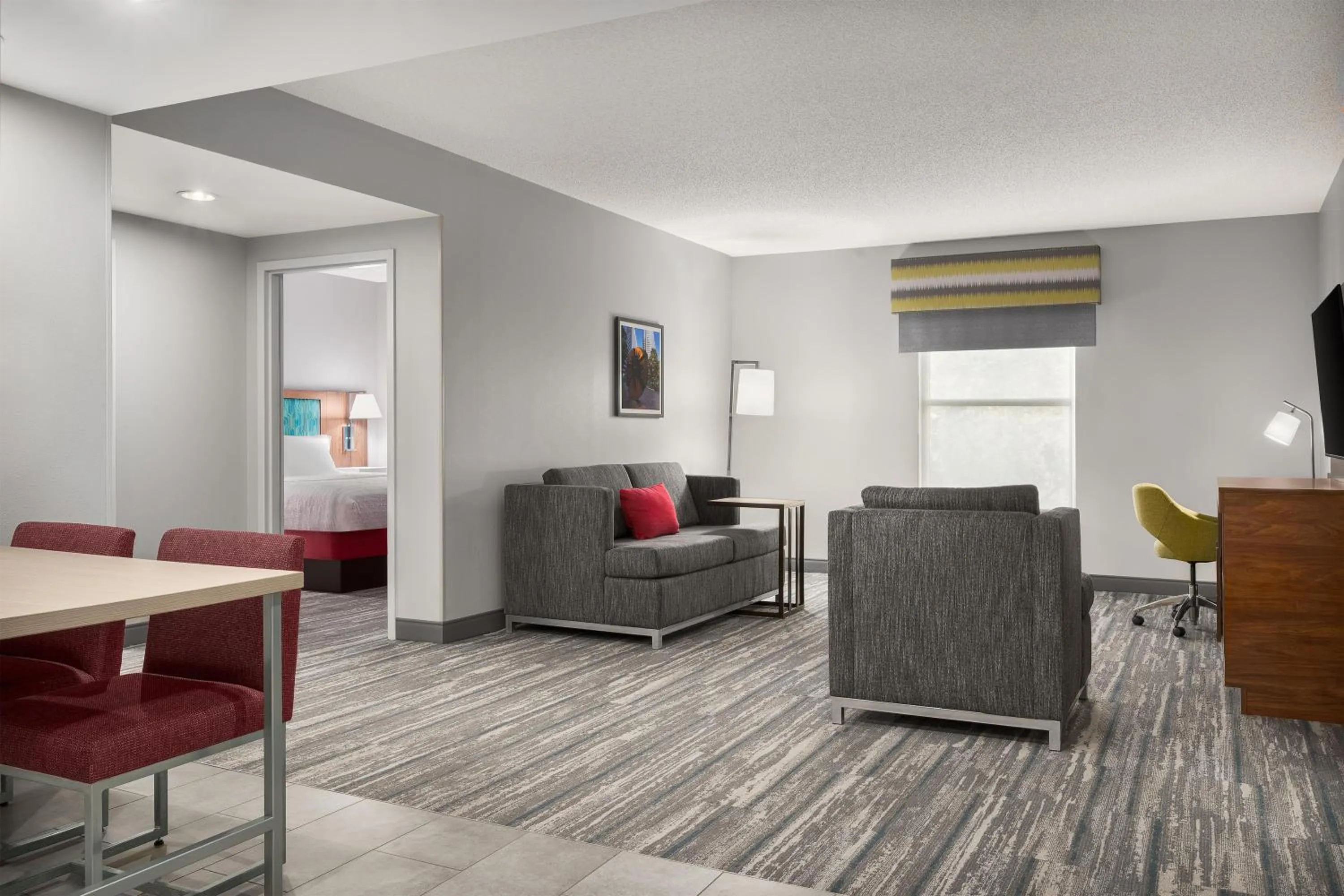 Living room in Hampton Inn & Suites Charlotte Arrowood Rd