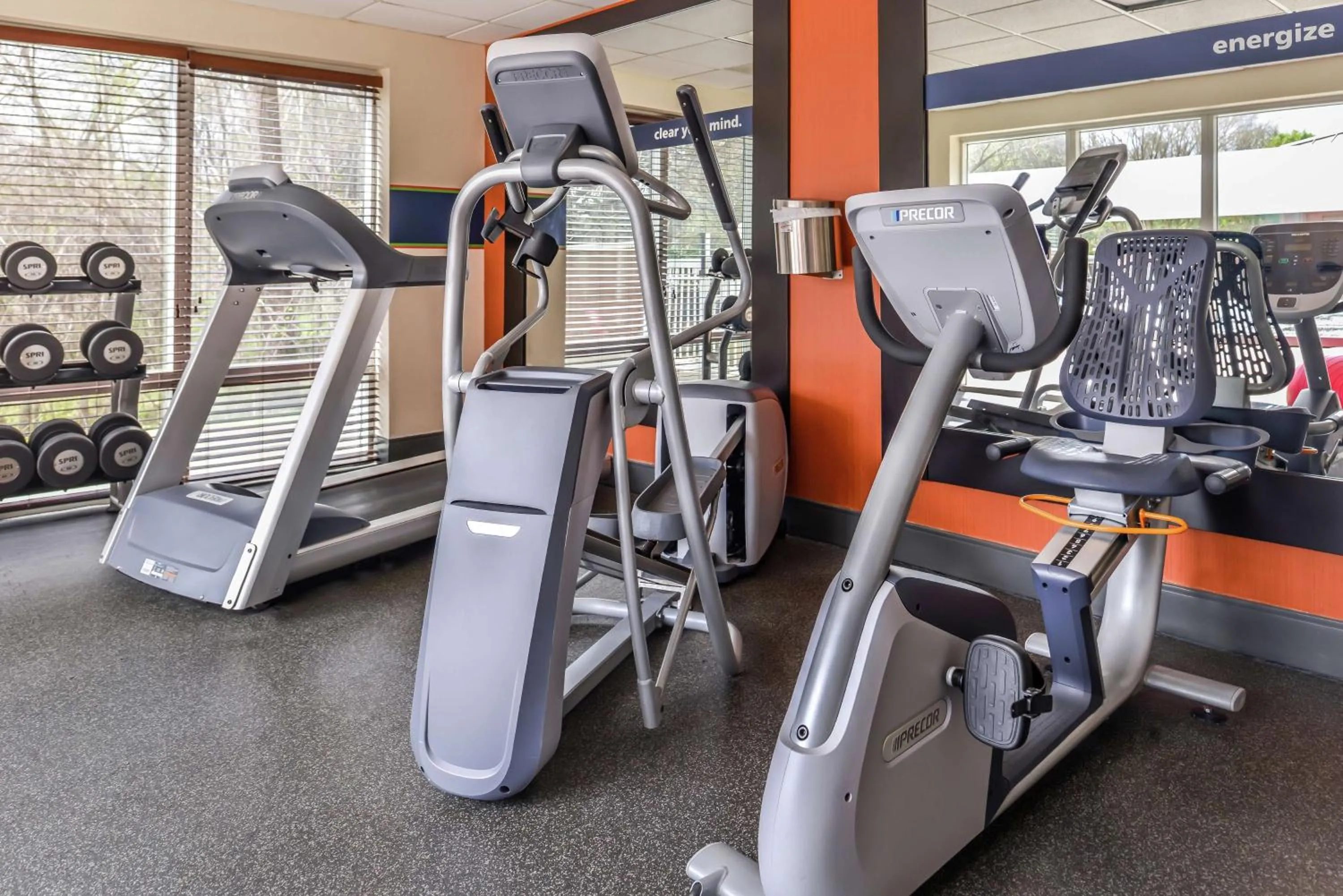 Fitness centre/facilities in Hampton Inn & Suites Charlotte Arrowood Rd