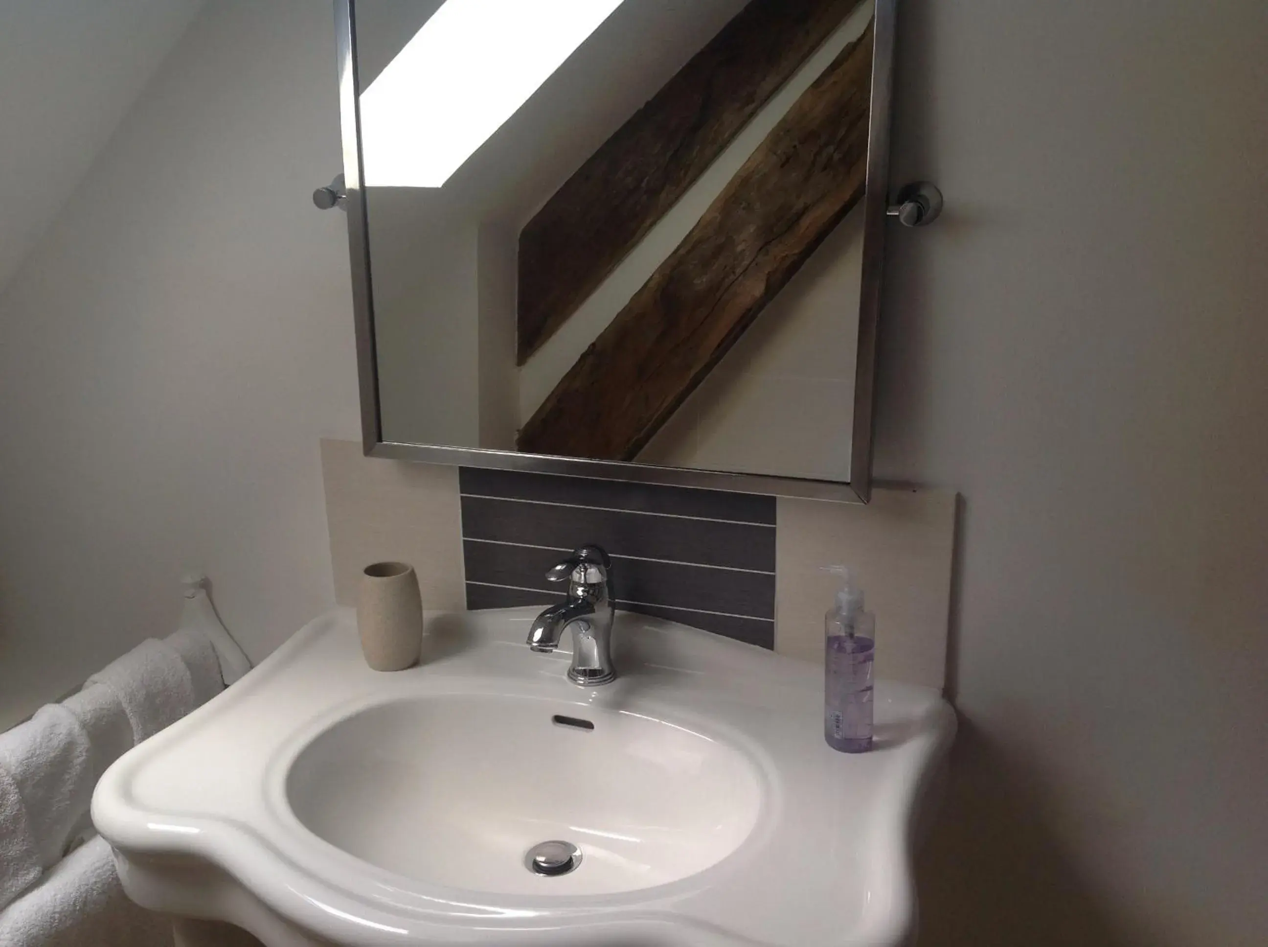 Standard Double Room with Shower - single occupancy in Chambres d'Hôtes Belle Vallee Standard Double Room with Shower - single occupancy in Chambres d'Hôtes Belle Vallee