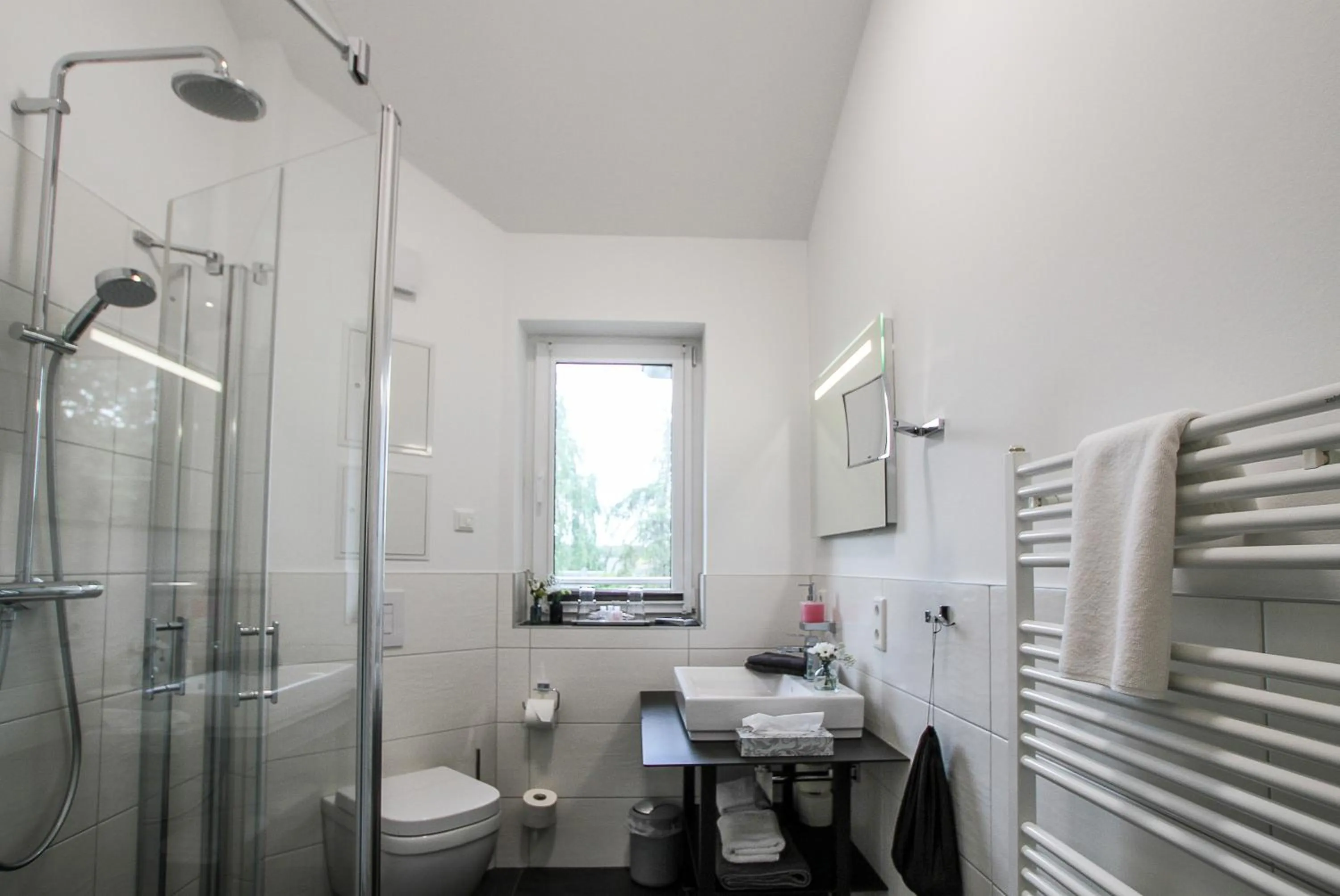 Shower in Appartements an der Golfanlage