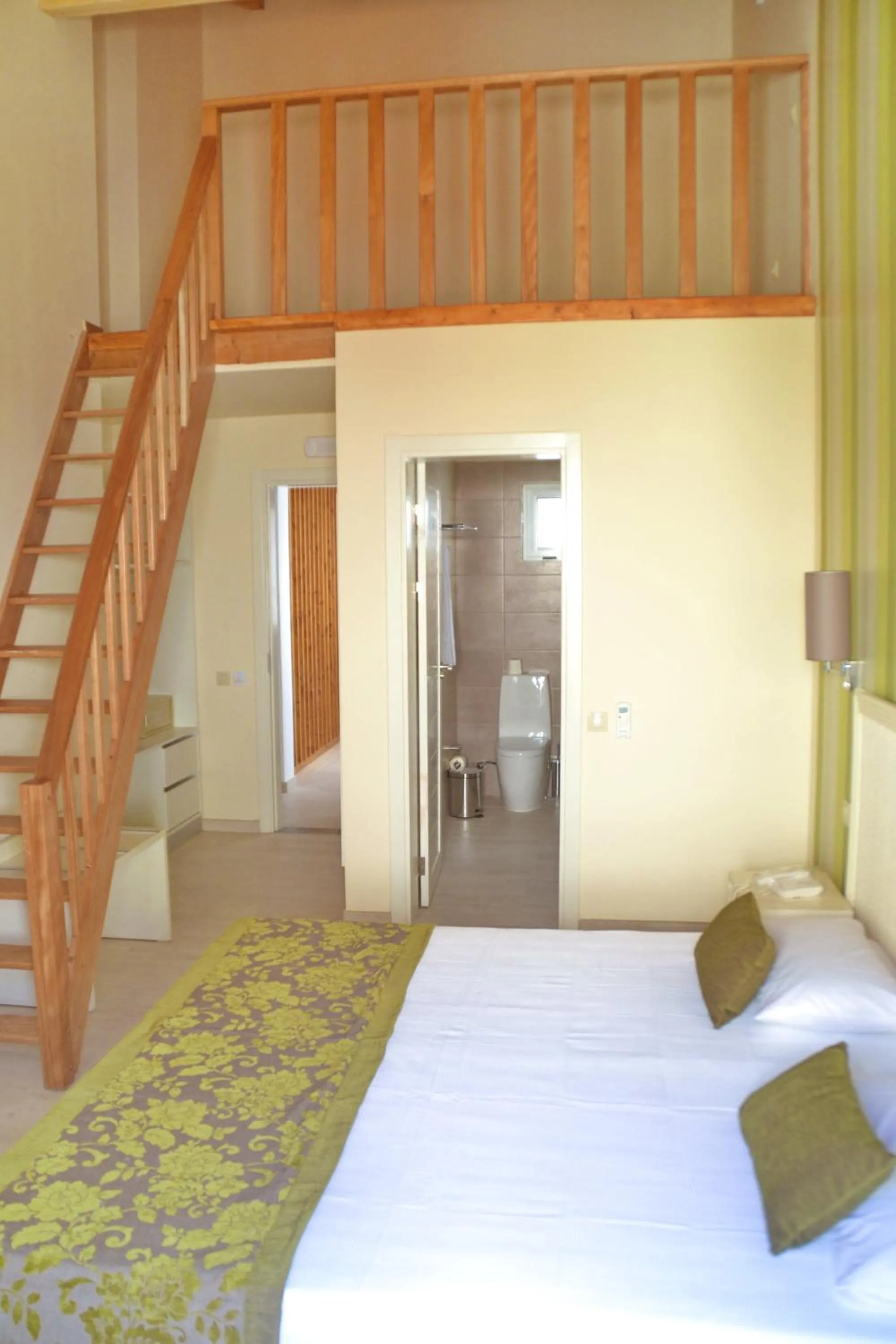 Bedroom, Bed in Ouril Hotel Julia