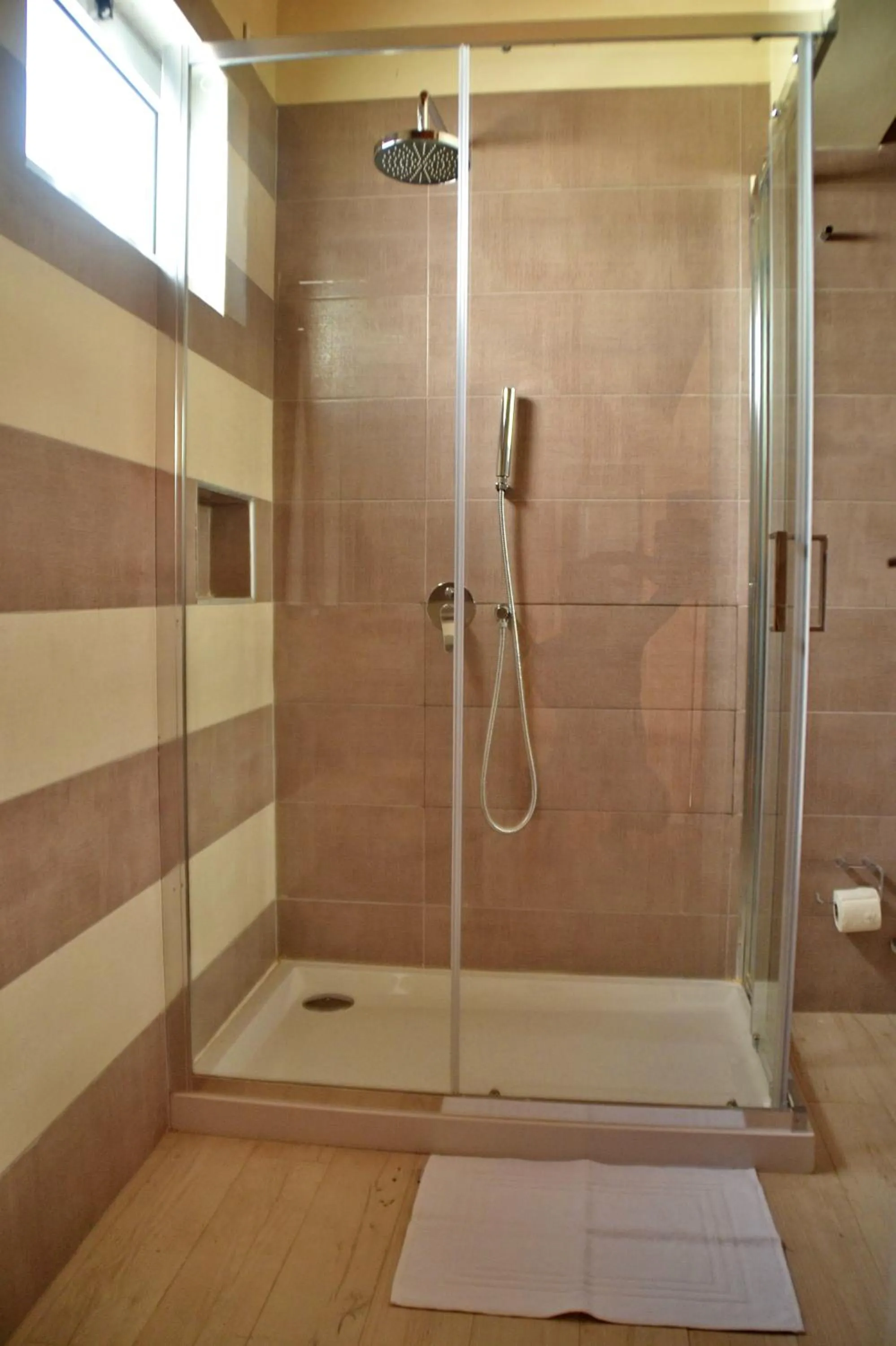 Bathroom in Ouril Hotel Julia