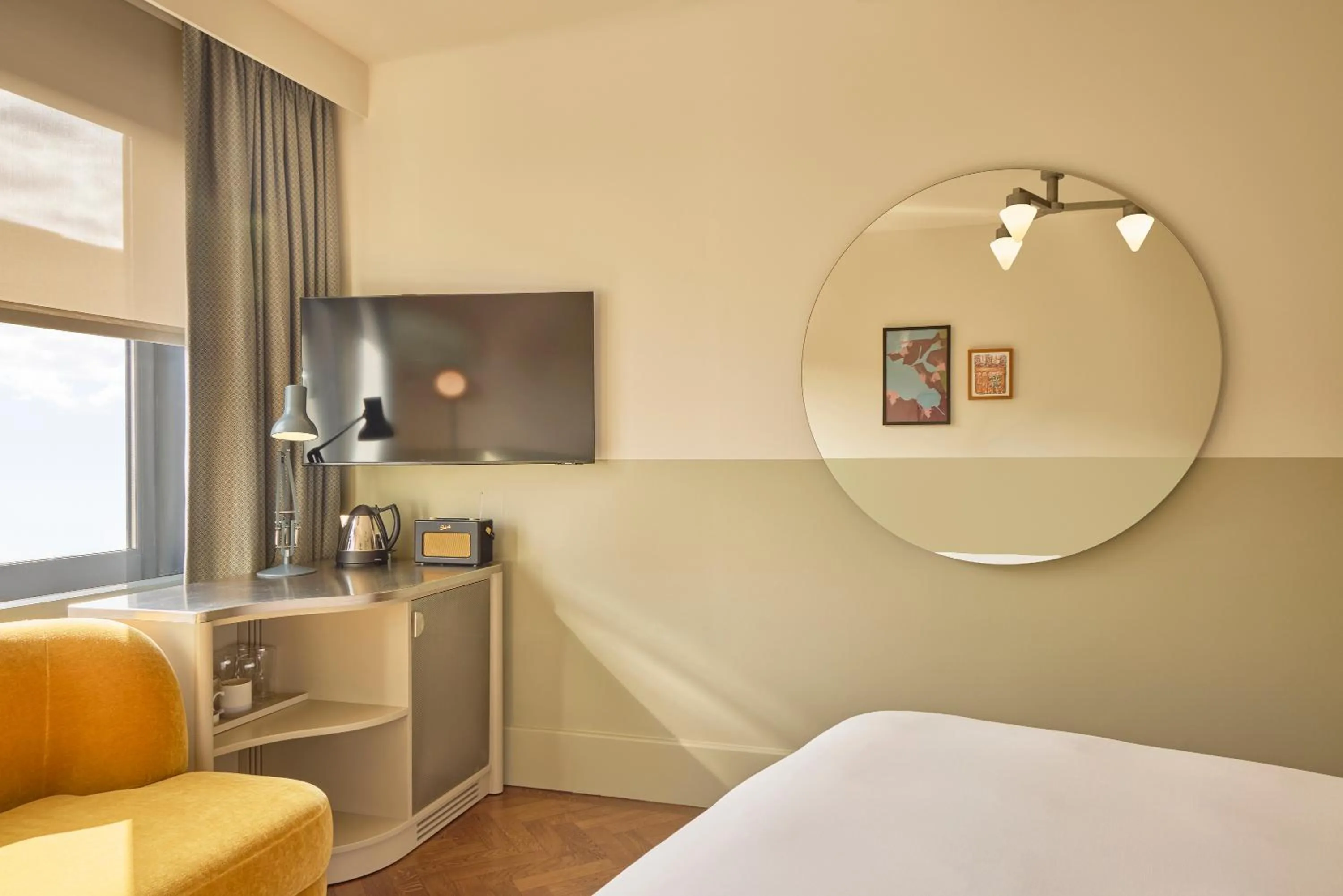 Photo of the whole room, Bed in The Hoxton, Shoreditch