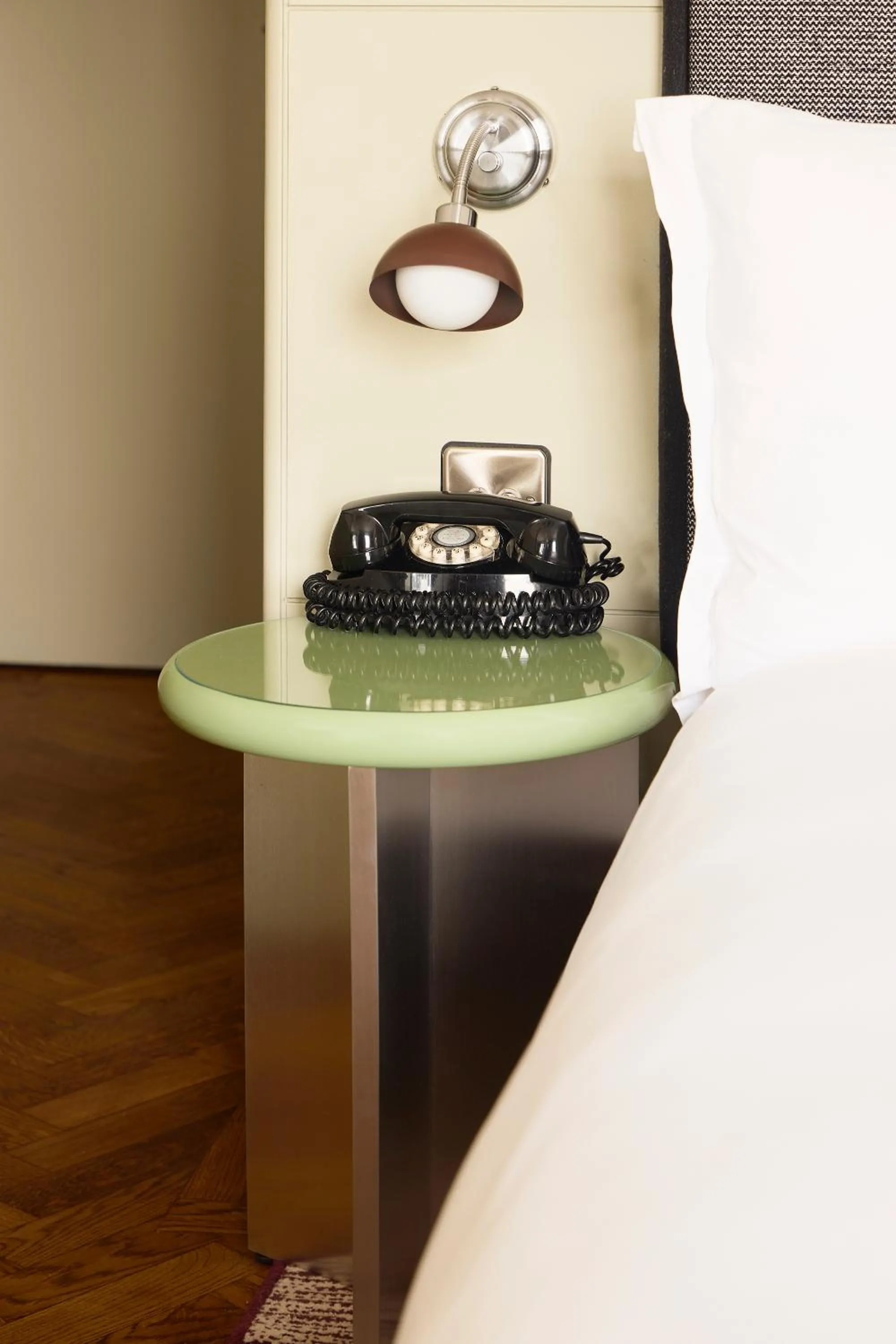 Bedroom, Bed in The Hoxton, Shoreditch