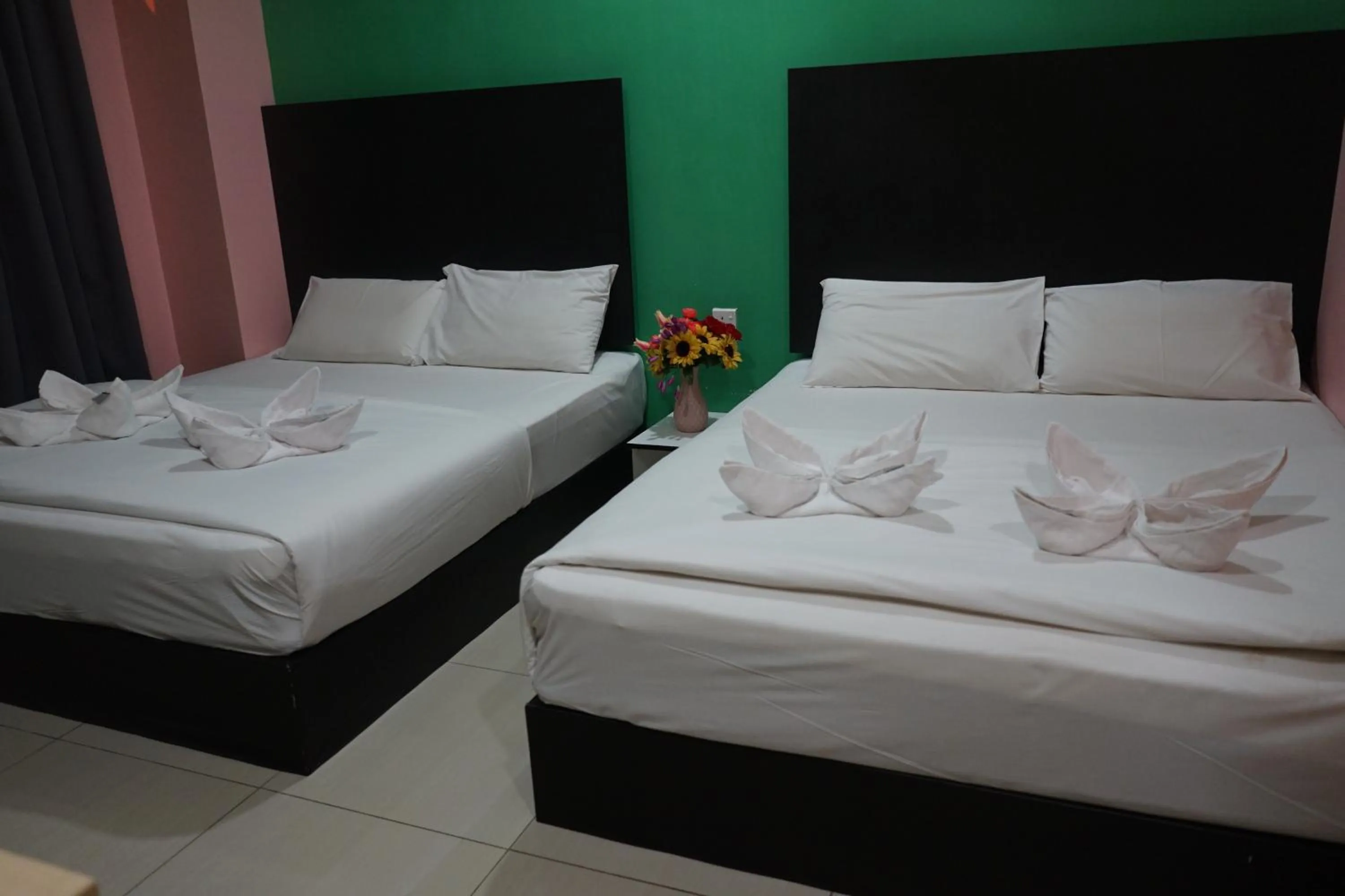 Bed in Hotel Victory Inn KLIA and KLIA 2