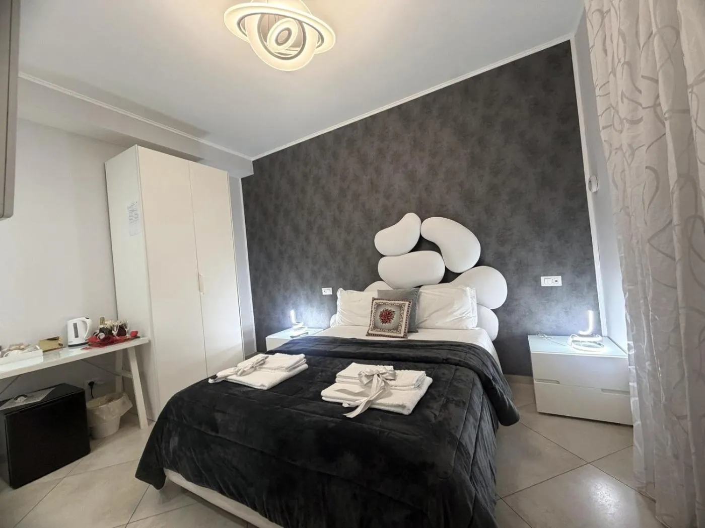 Bed in B&B Pompei Olympus