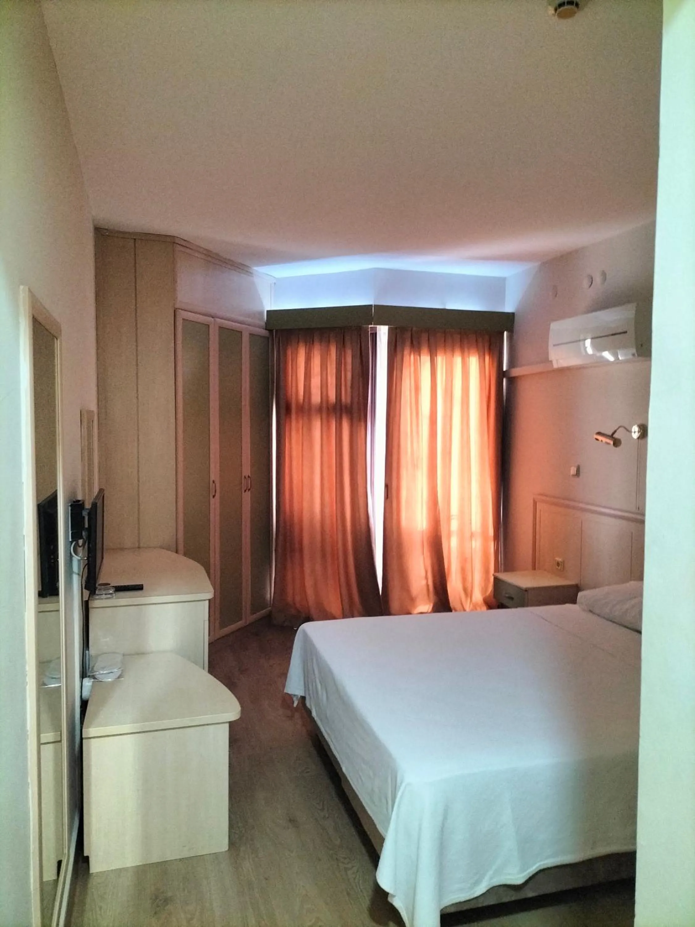 Bed in Rıdvan Hotel