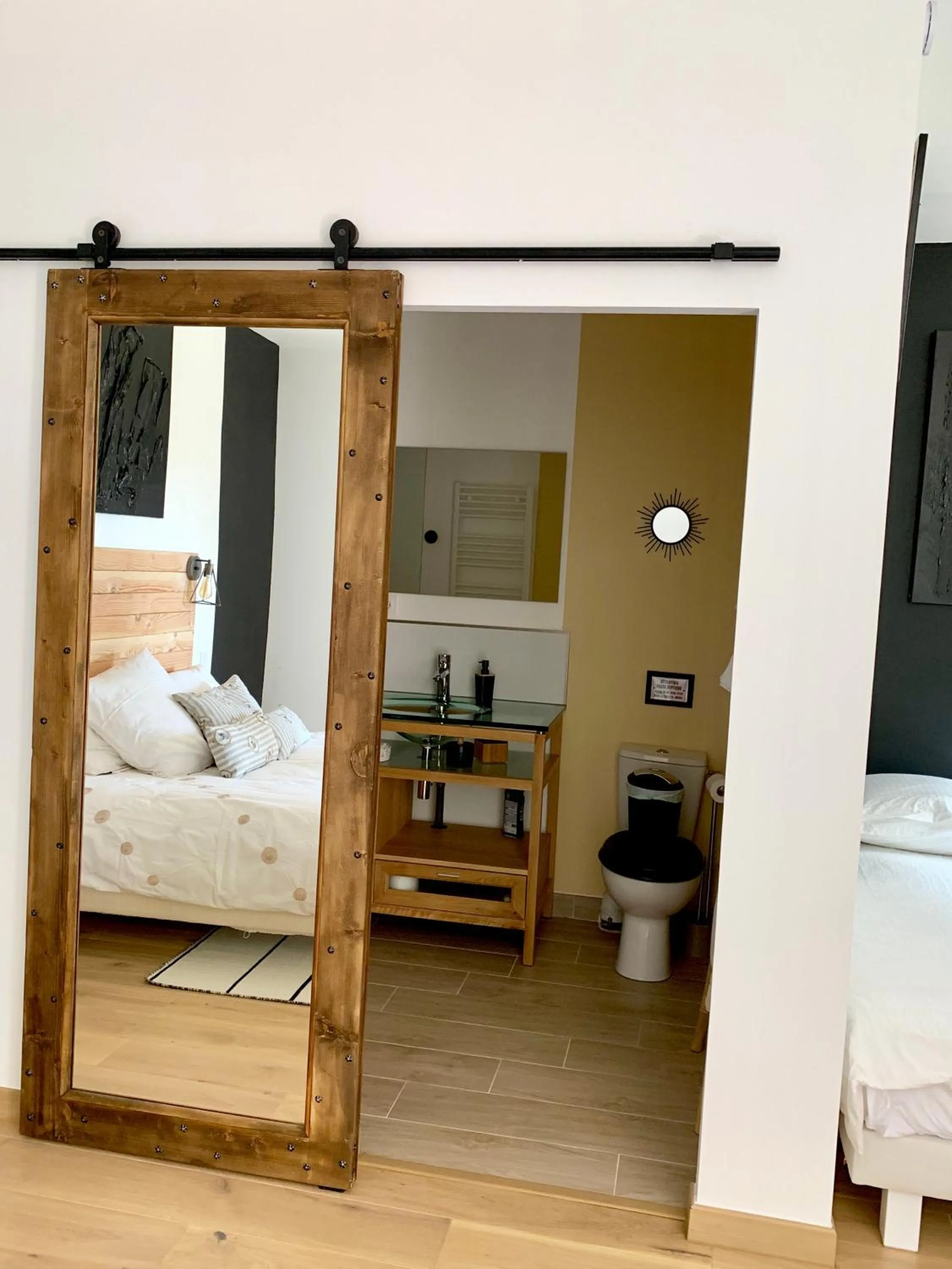 Bathroom, Bed in Atelier des Vidaux