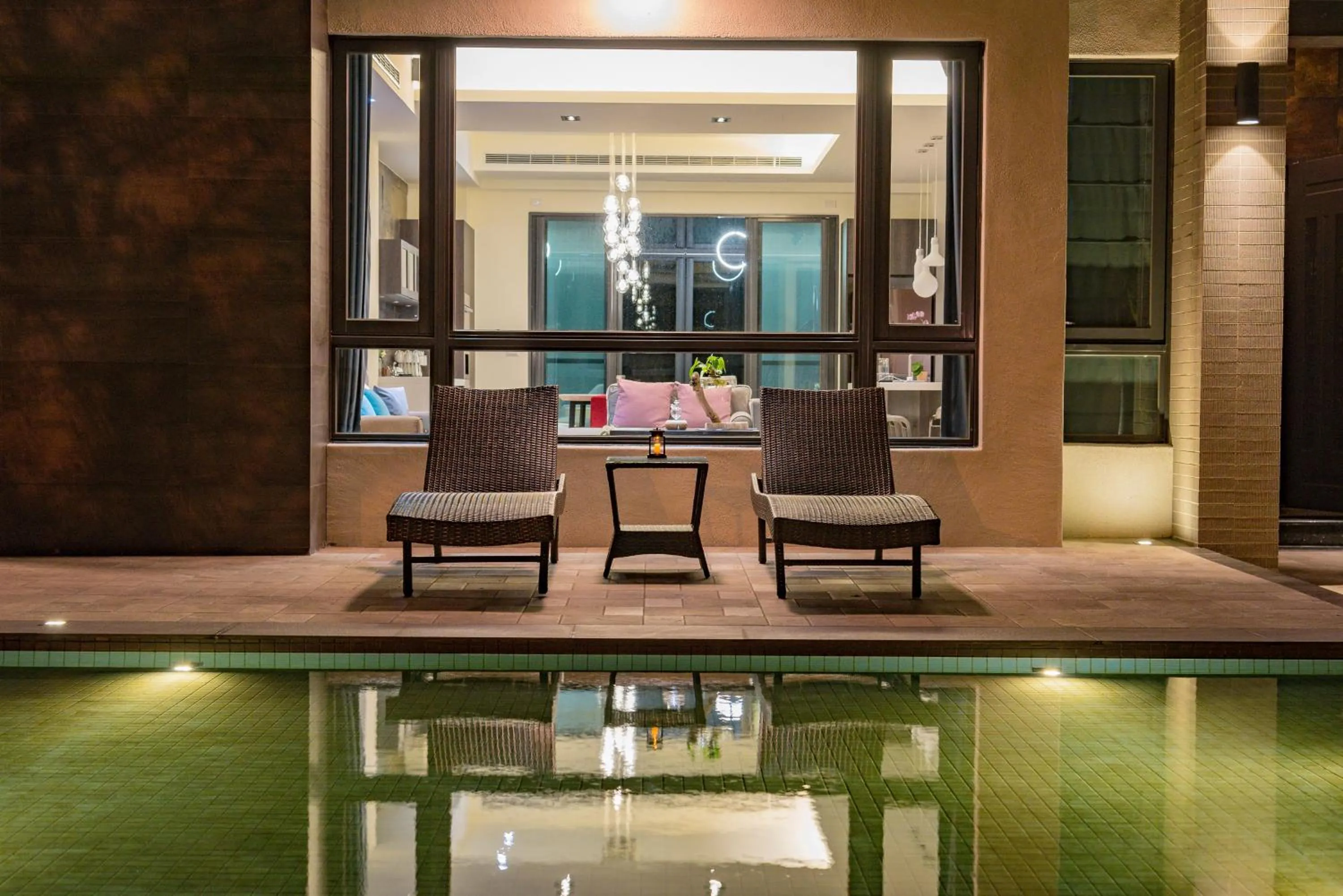 Property building in Follow the Cloud B&B