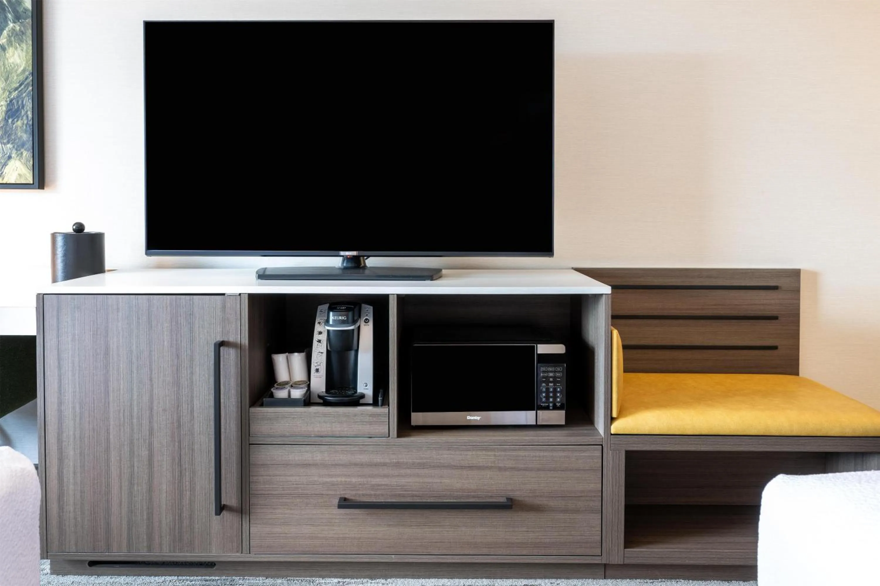 Photo of the whole room in Hilton Garden Inn Denver Tech Center