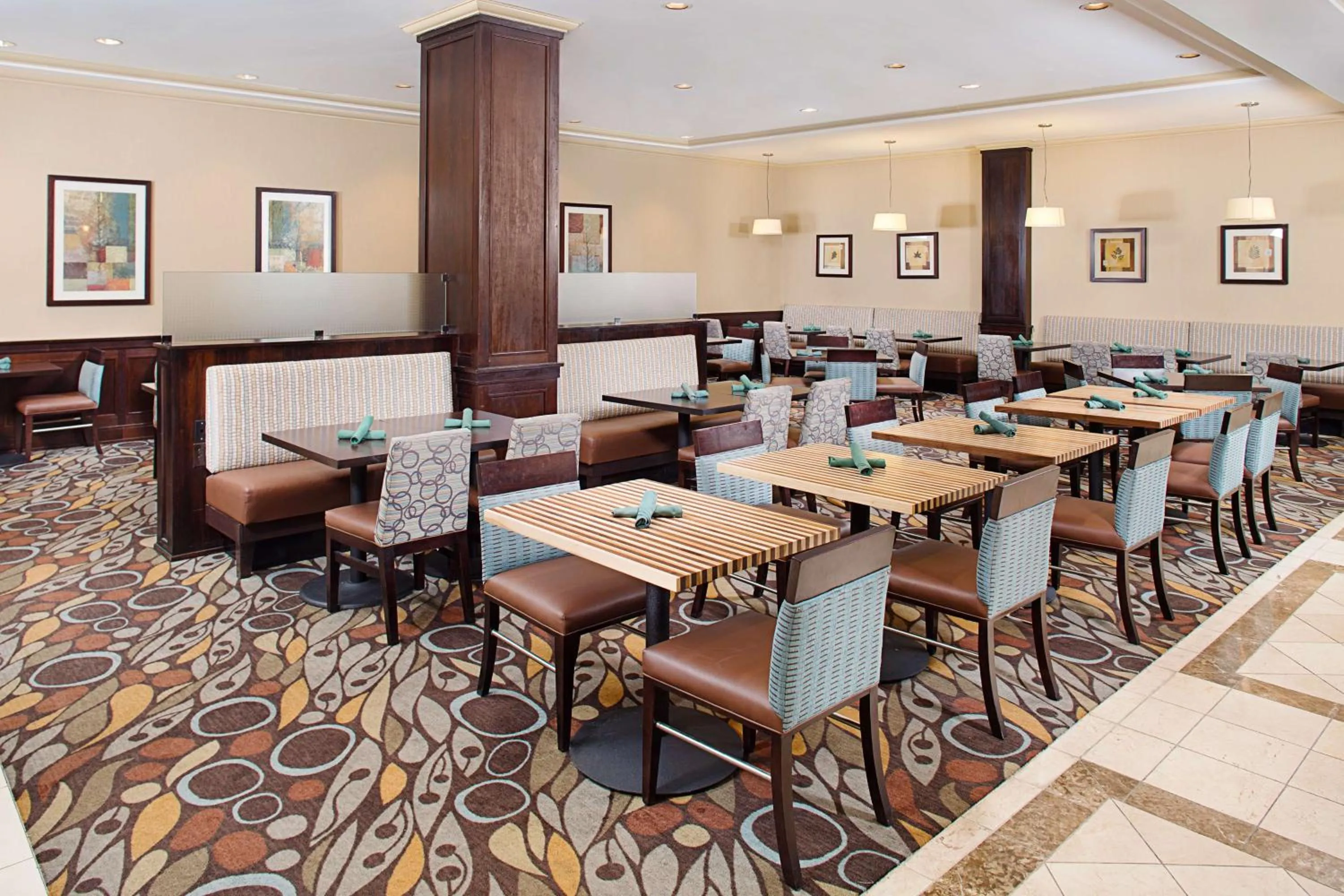 Restaurant/places to eat in Hilton Garden Inn Denver Tech Center