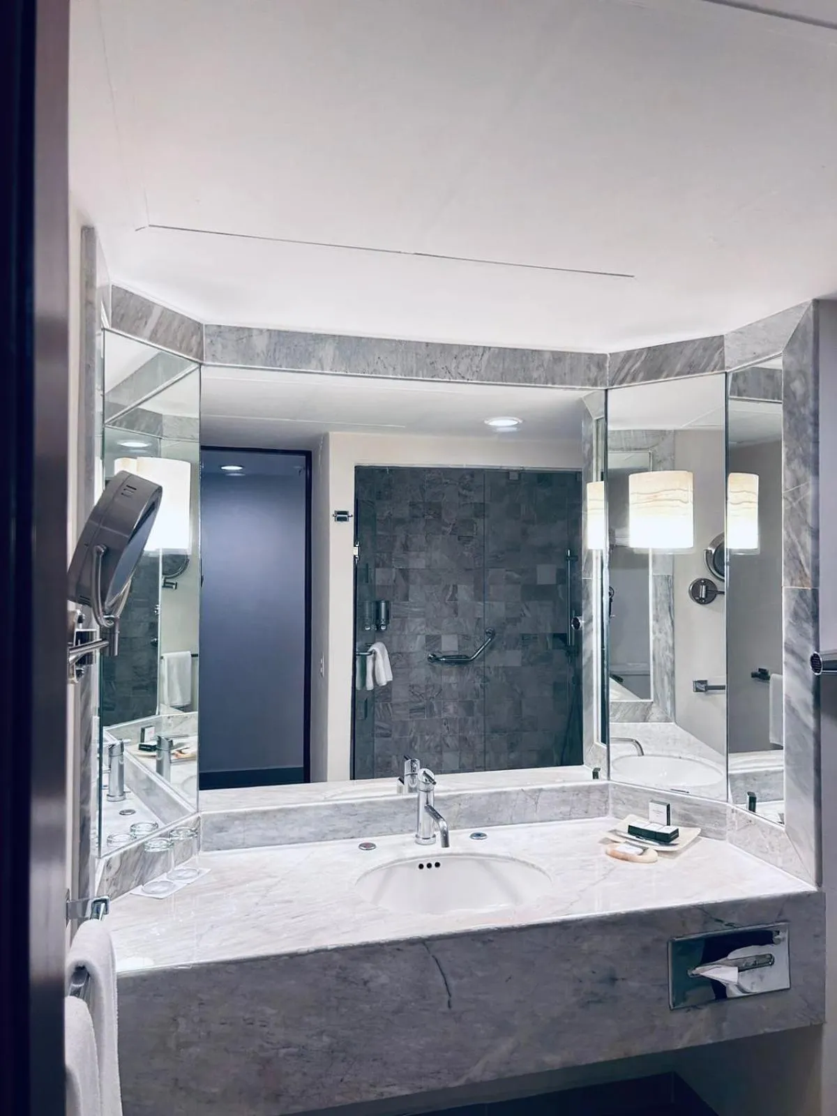 Shower in Barceló Huatulco - All Inclusive