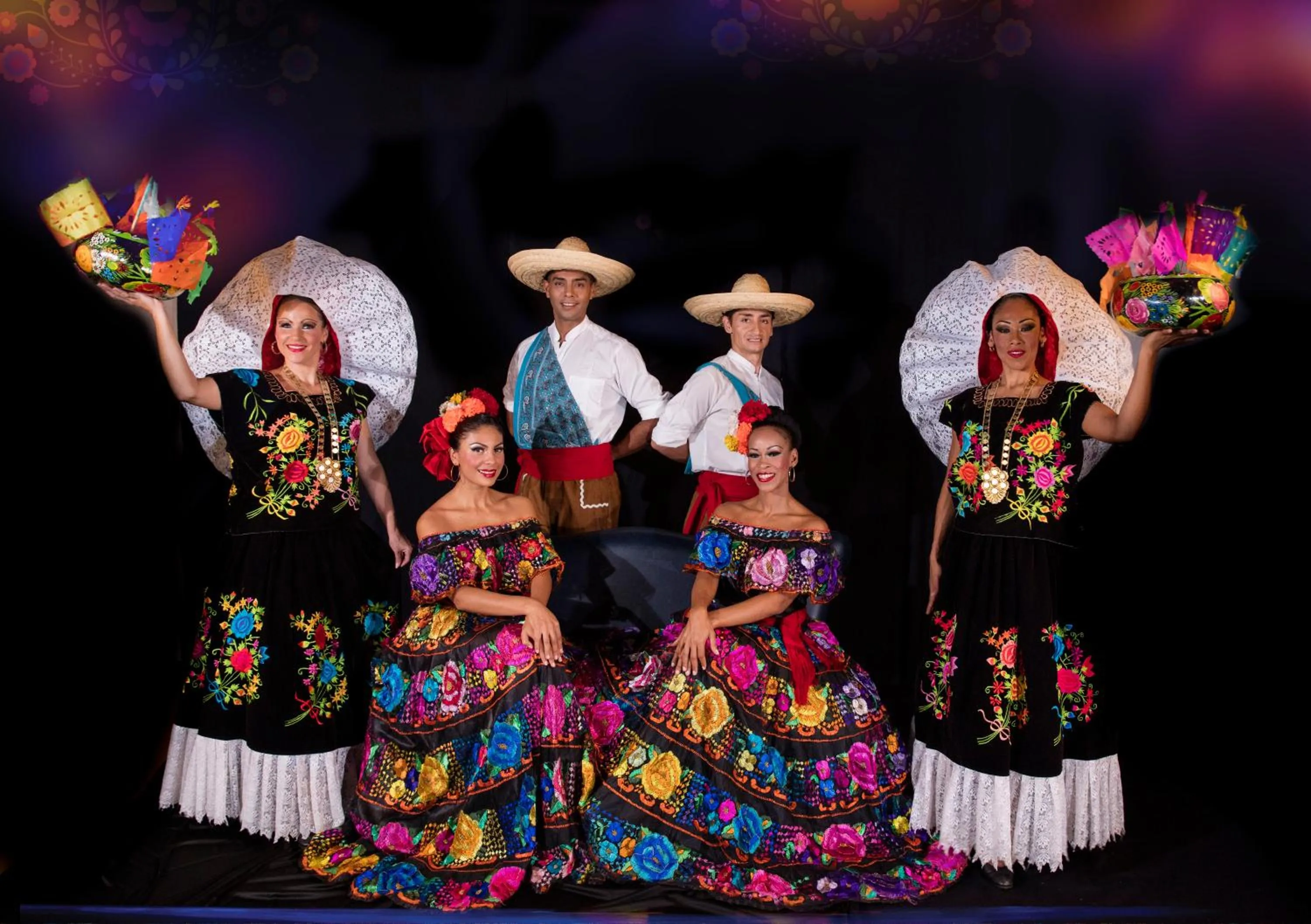 Evening entertainment in Barceló Huatulco - All Inclusive