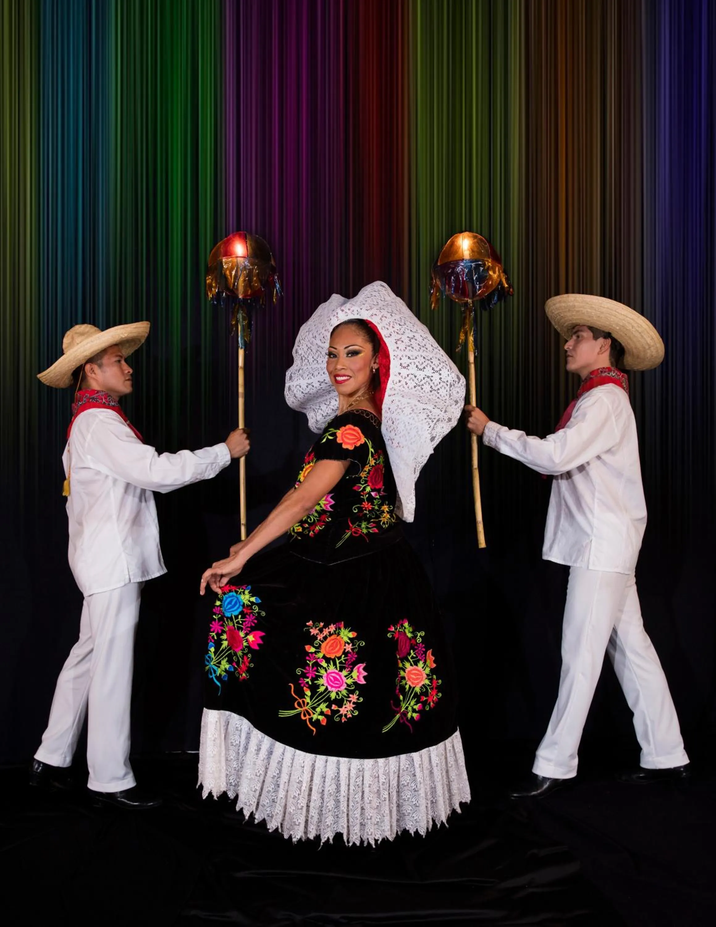 Evening entertainment in Barceló Huatulco - All Inclusive