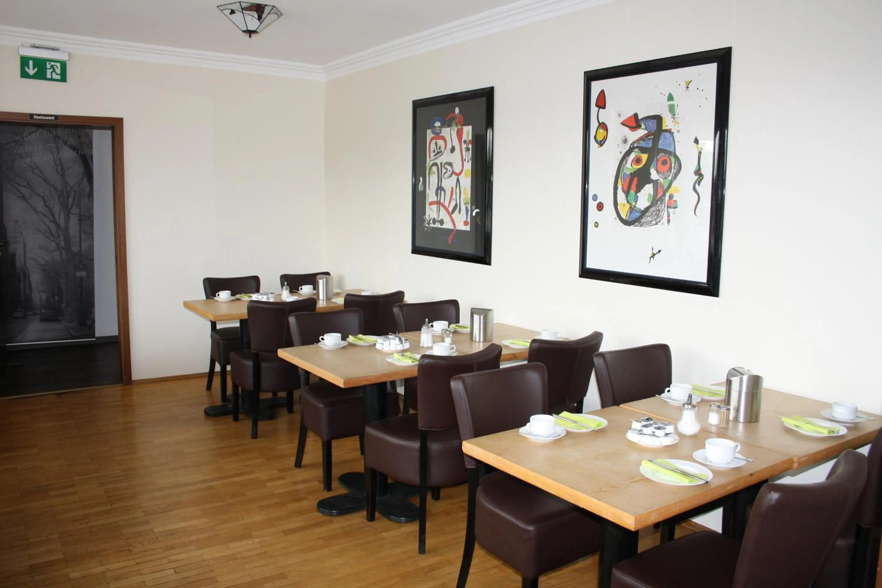 Breakfast in Hotel Schwarzer Adler