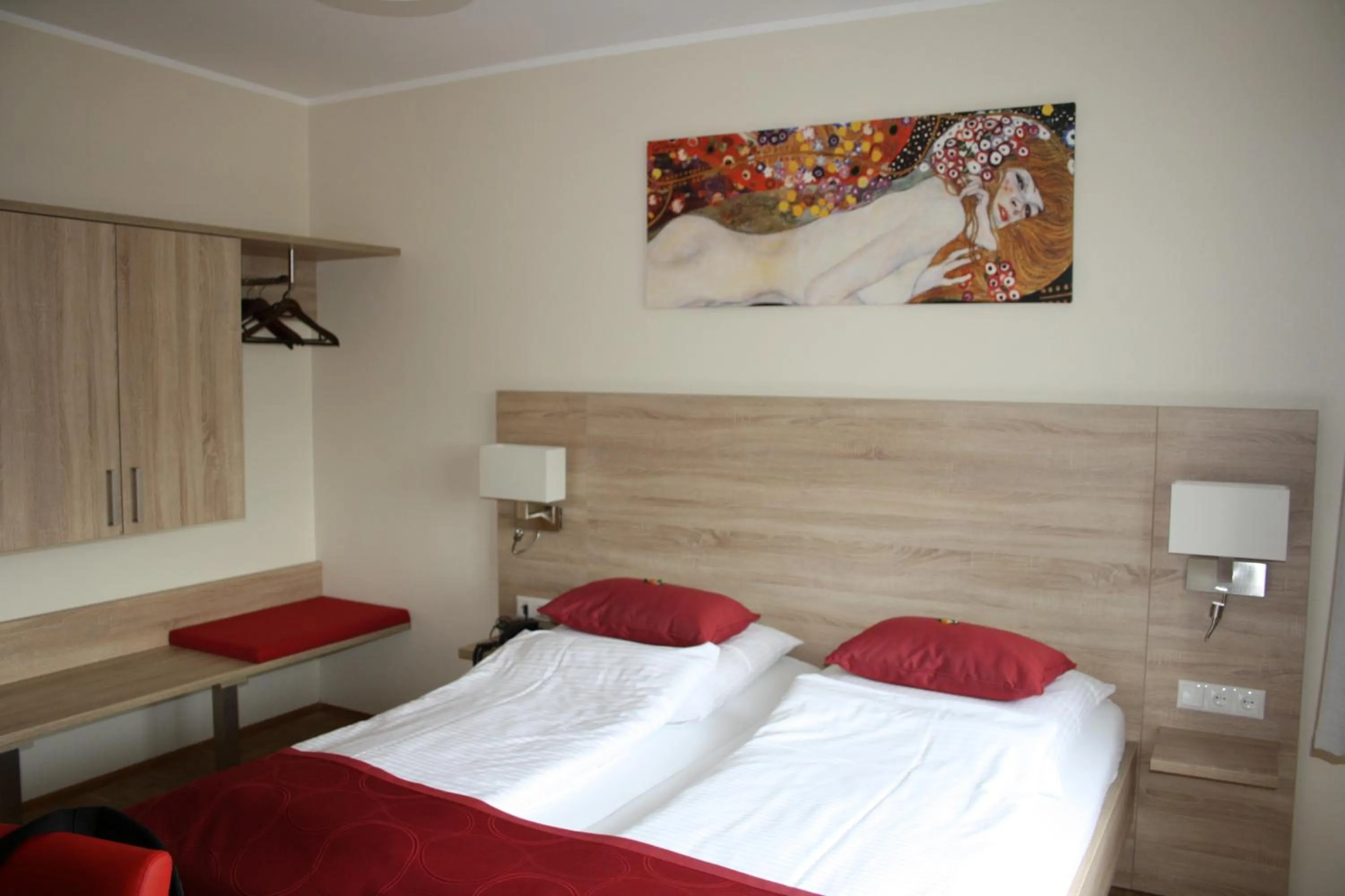 Photo of the whole room, Bed in Hotel Schwarzer Adler