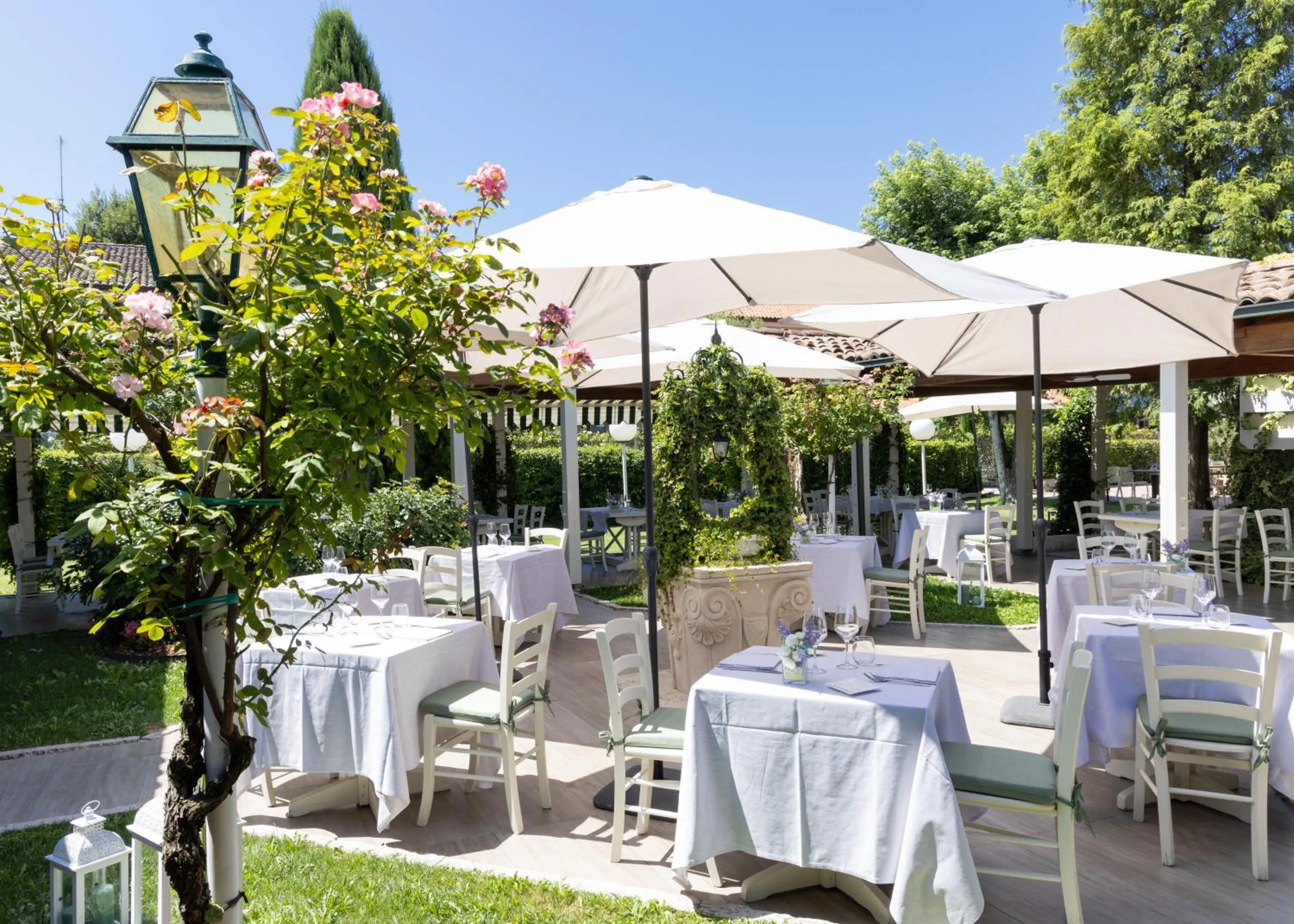 Restaurant/places to eat in Best Western Plus Hotel Modena Resort