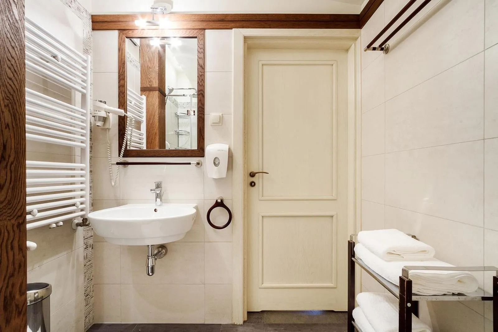 Bathroom in Elegant Apartments