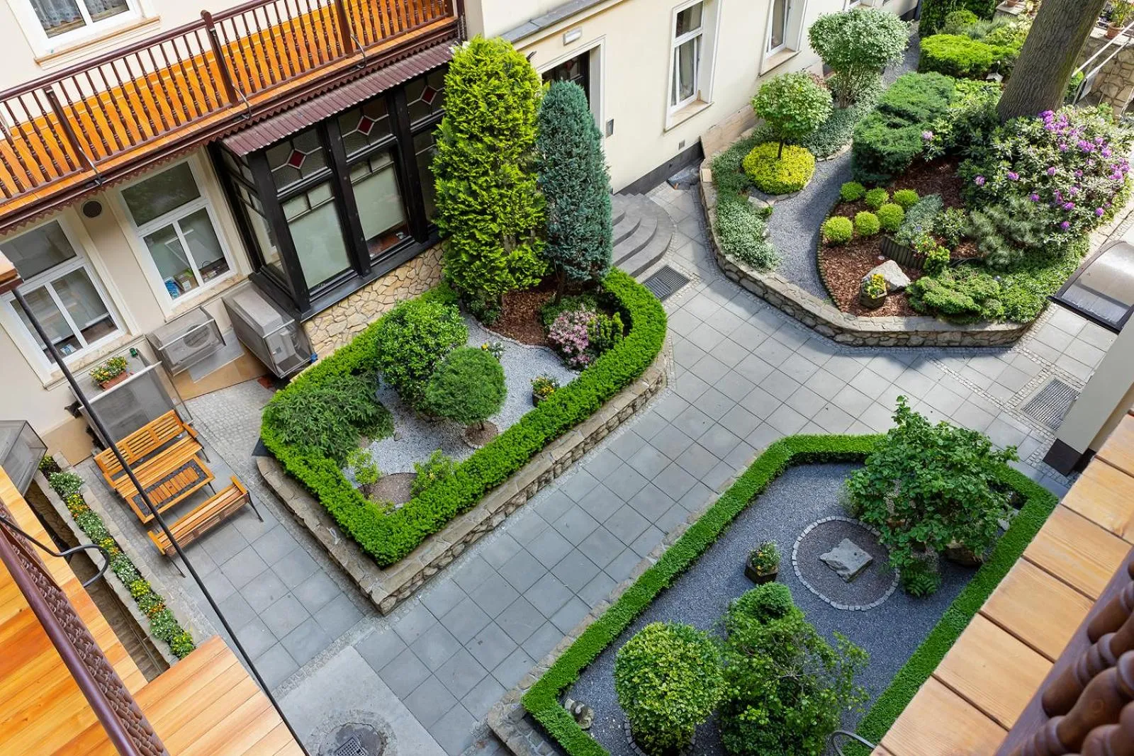 Inner courtyard view in Elegant Apartments