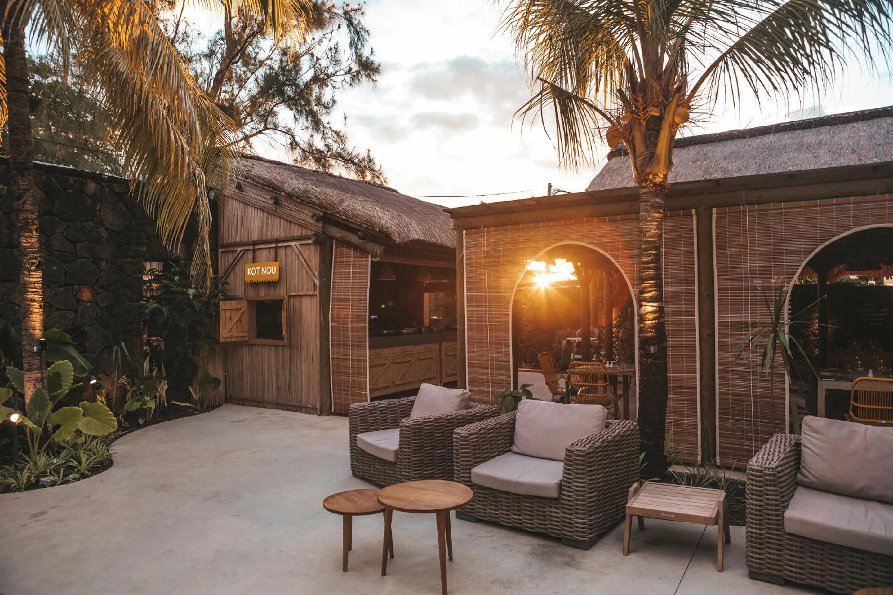 Restaurant/places to eat in Friday Attitude