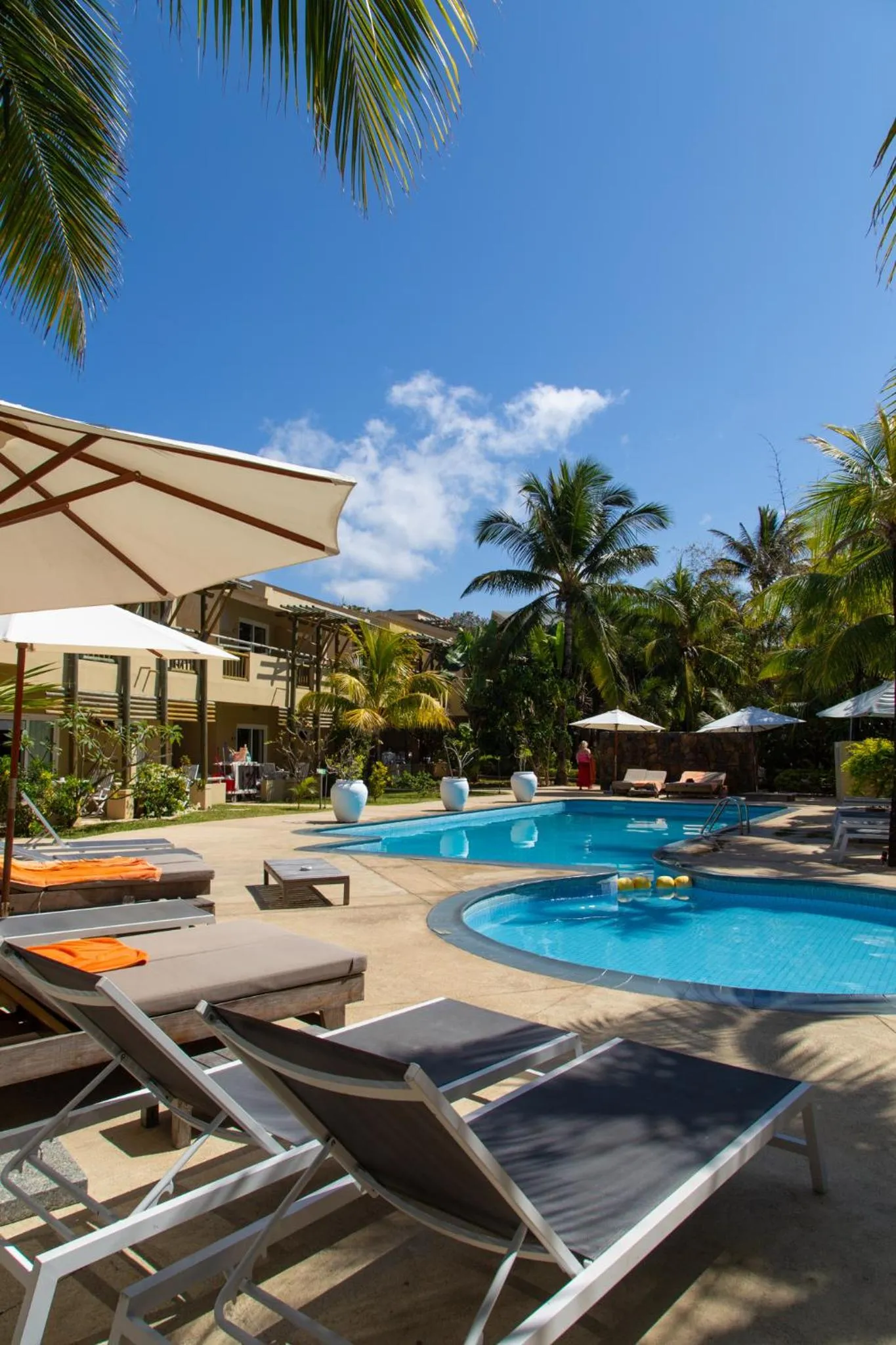 Swimming pool in Friday Attitude