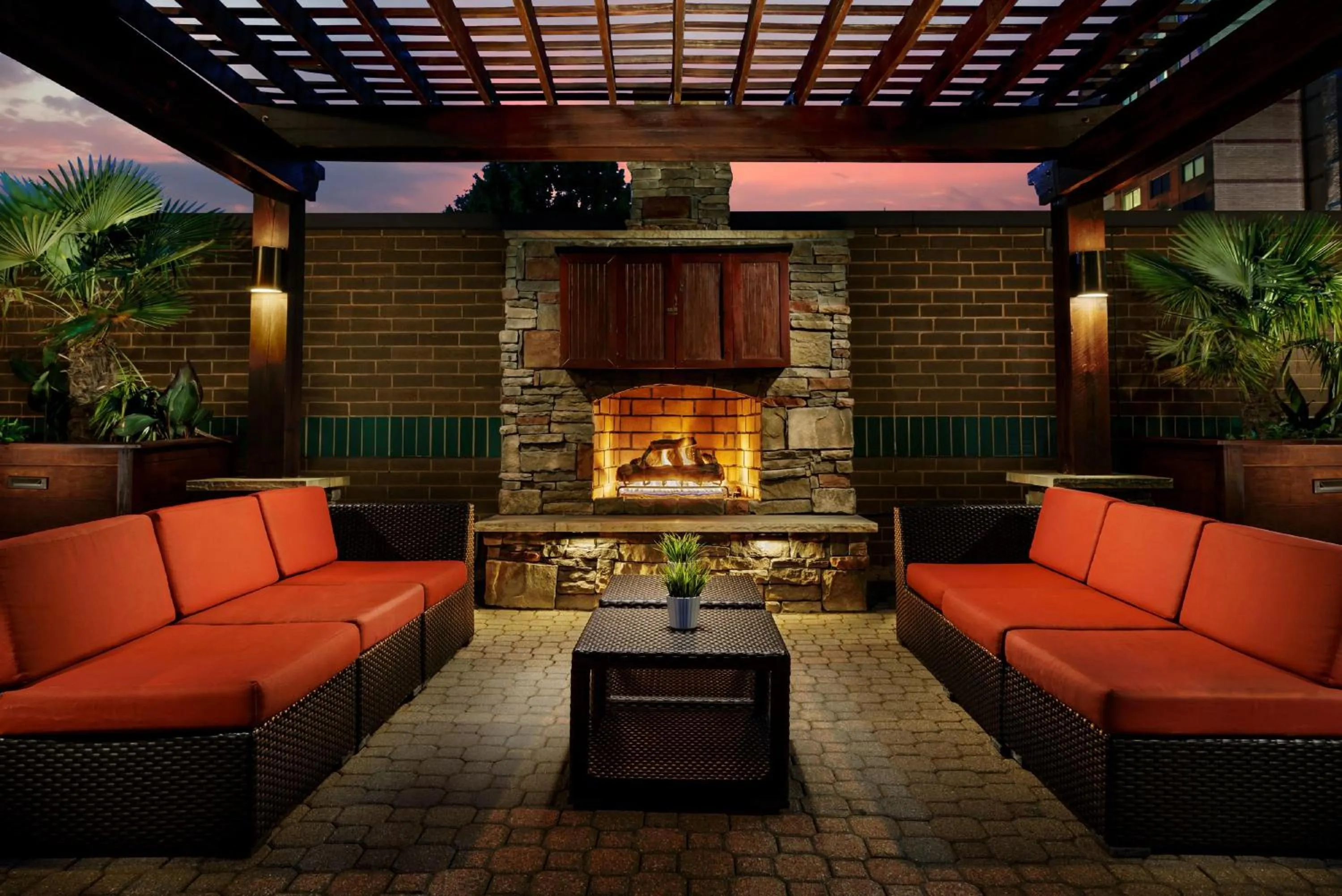 Property building in Hilton Charlotte University Place