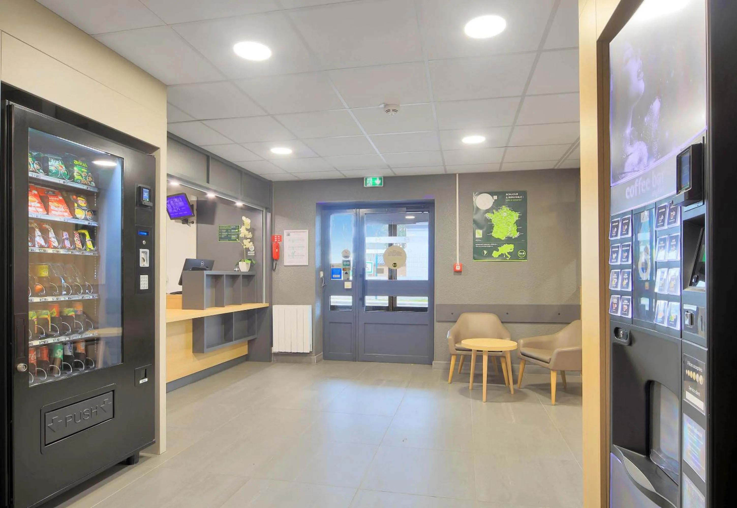 Lobby or reception in B&B HOTEL Le Tréport Friville