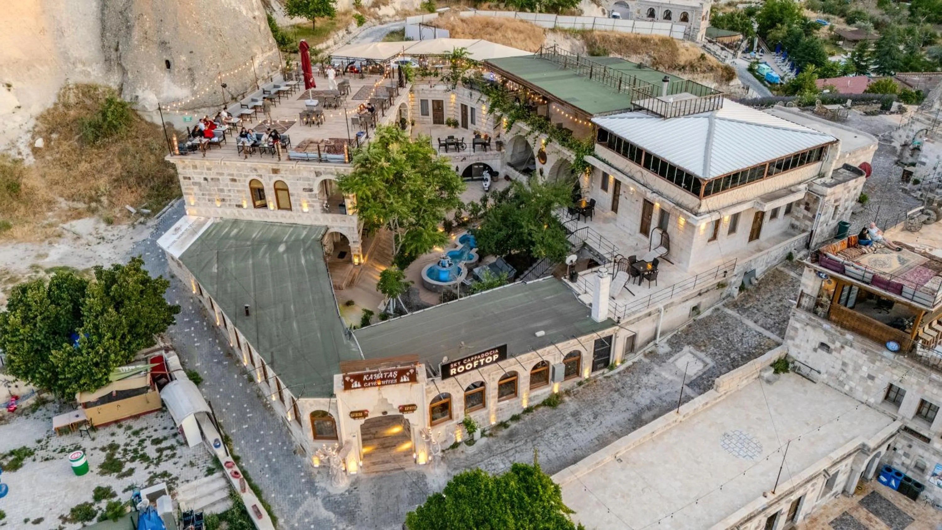 Property building in Kayatas Cave Suites