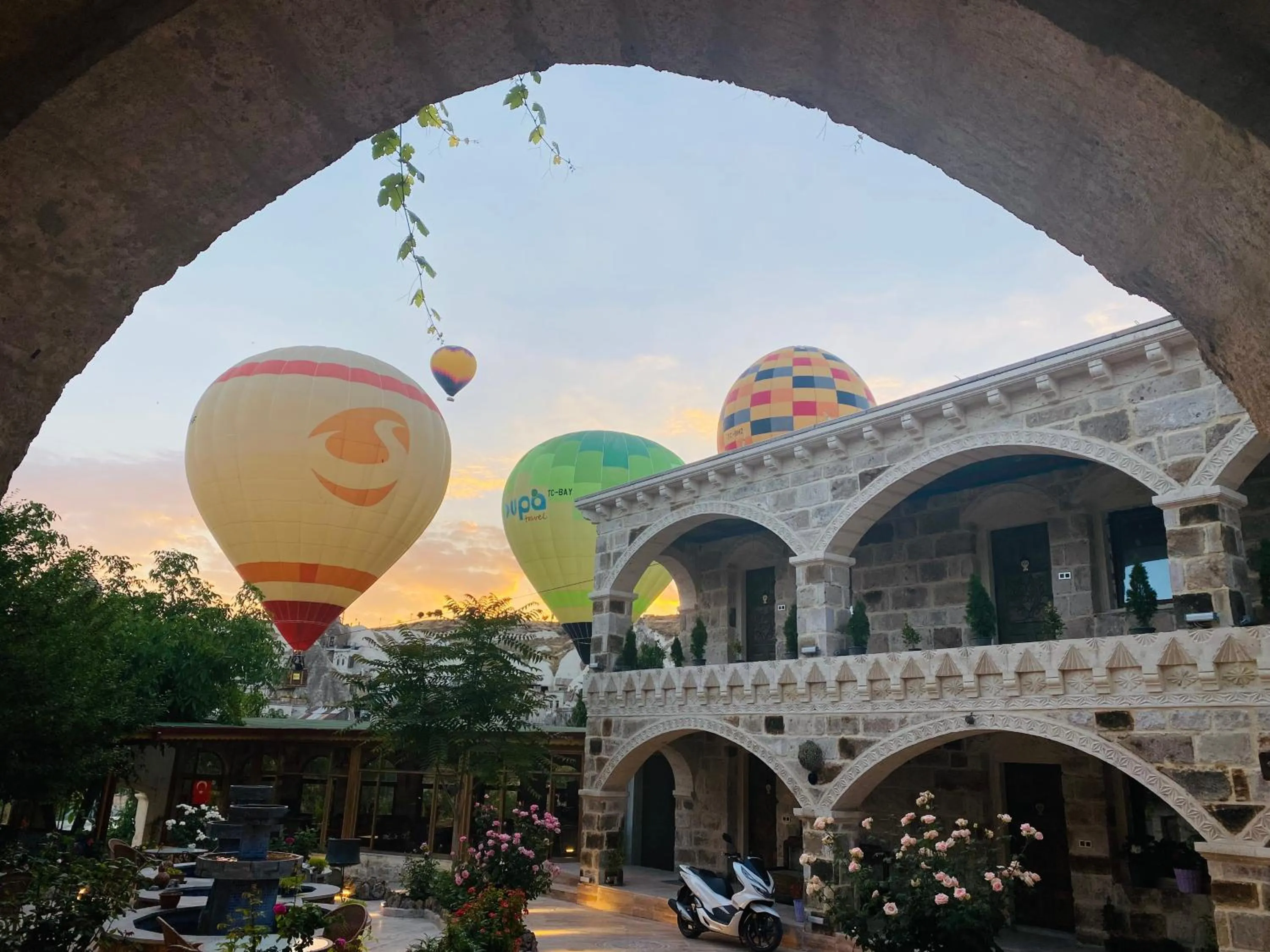 Property building in Kayatas Cave Suites