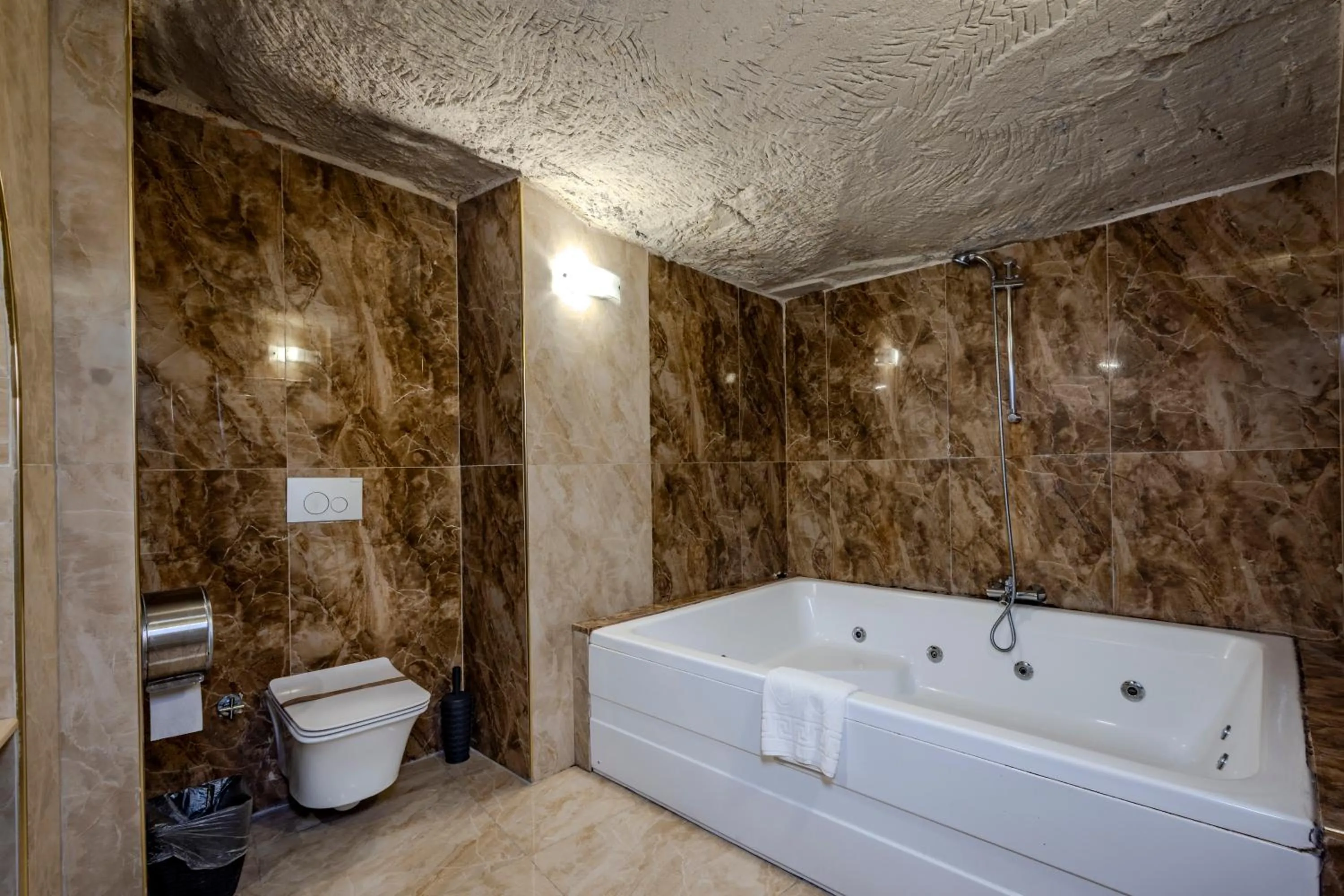 Shower in Kayatas Cave Suites