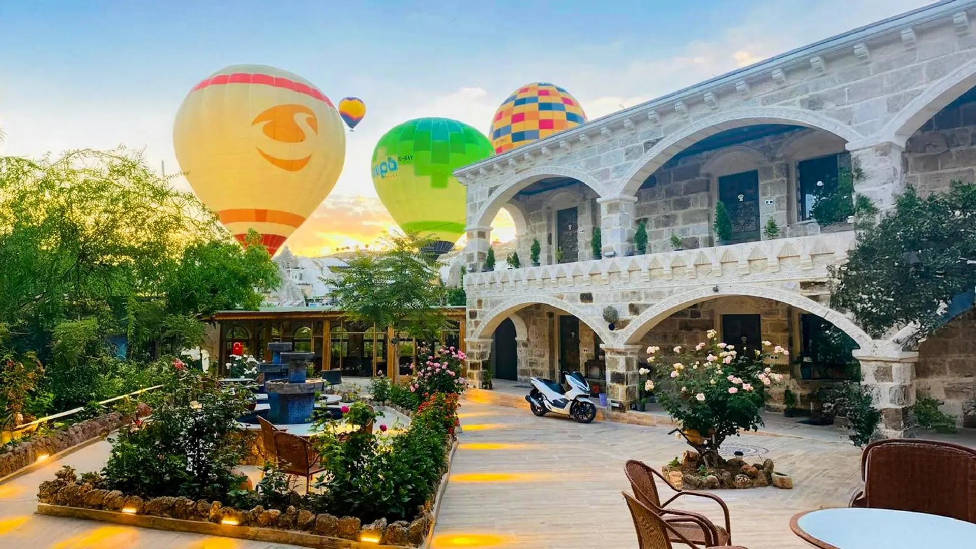 Property building in Kayatas Cave Suites