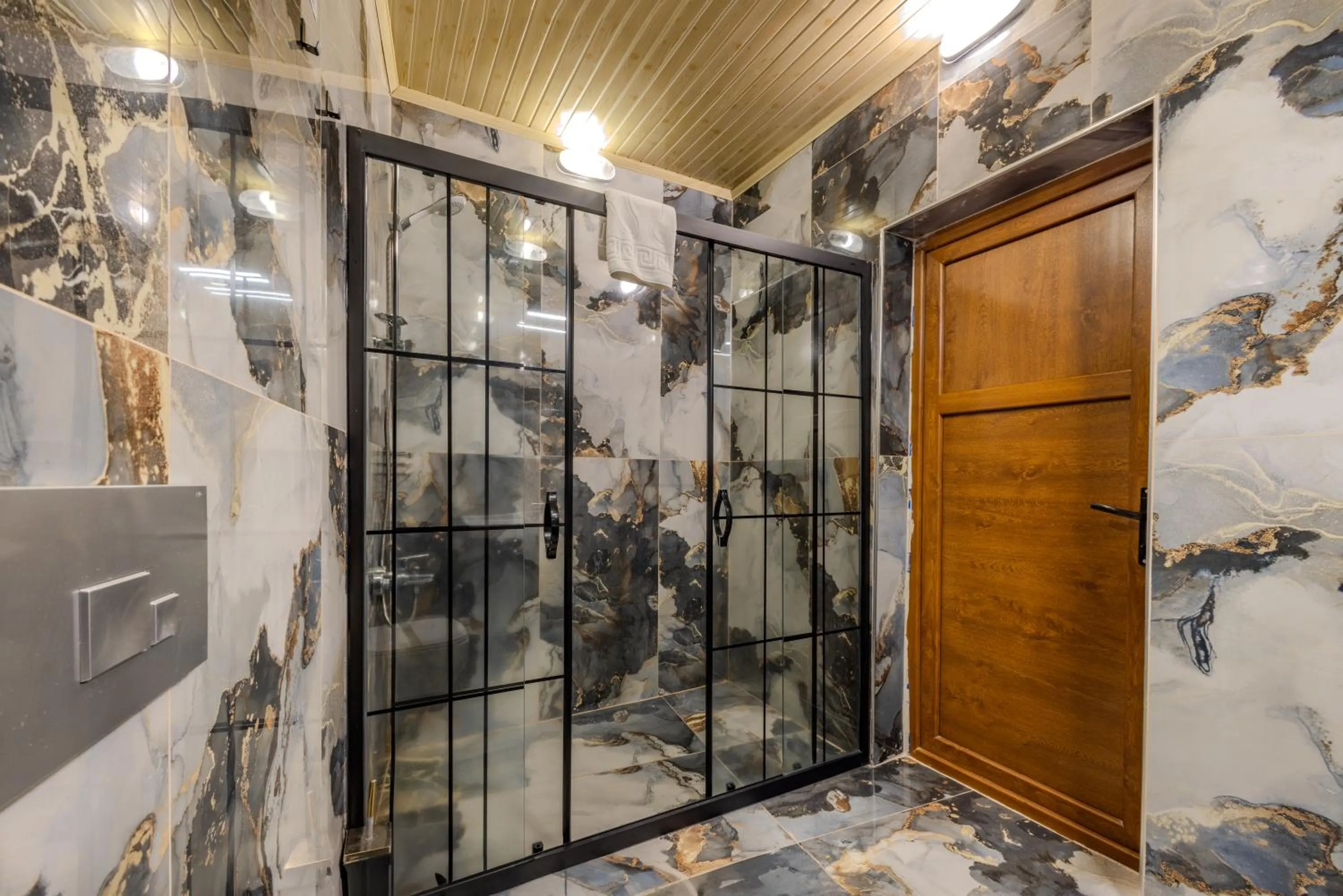 Shower in Kayatas Cave Suites