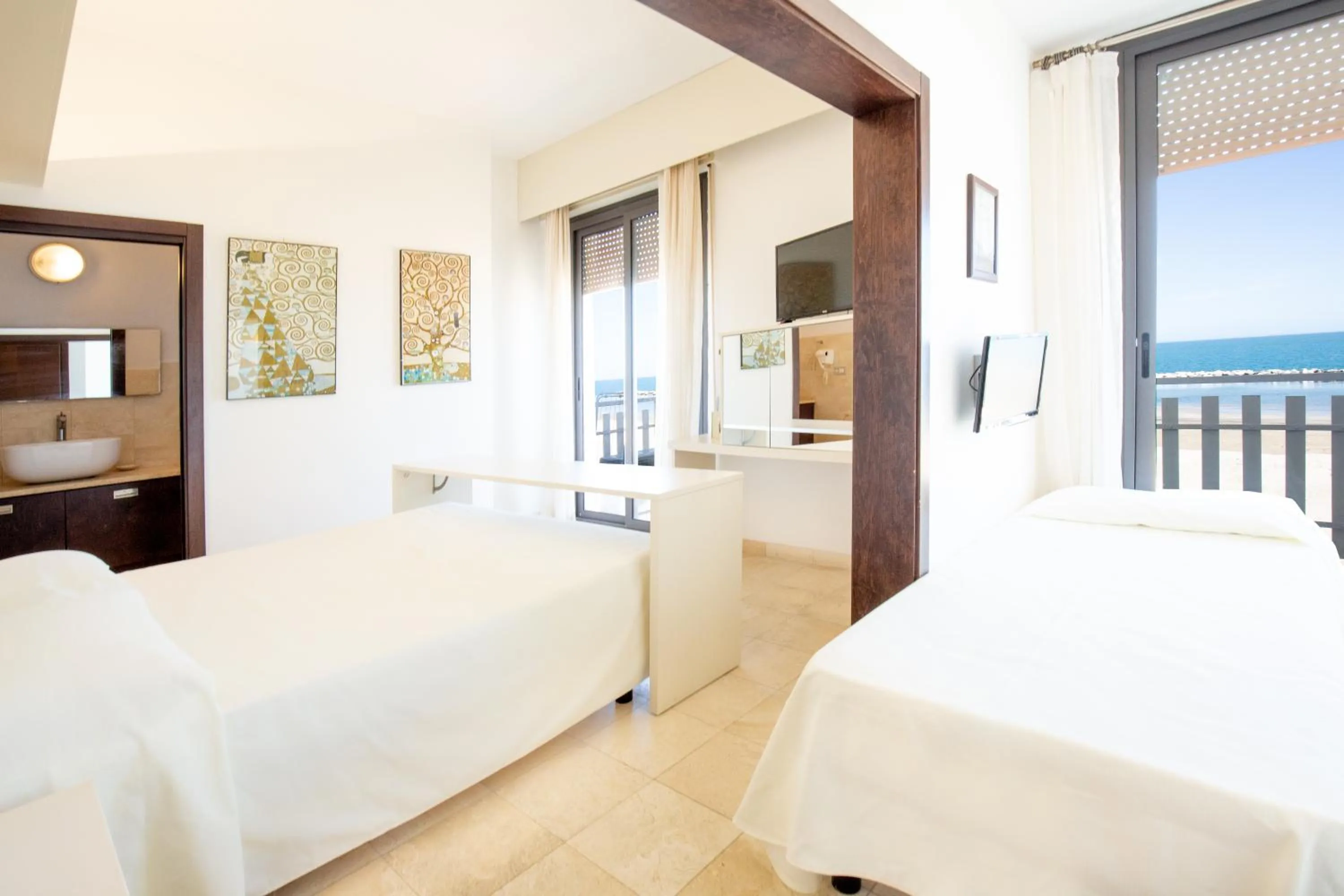 Bedroom, Bed in Hotel Villa Sole Resort