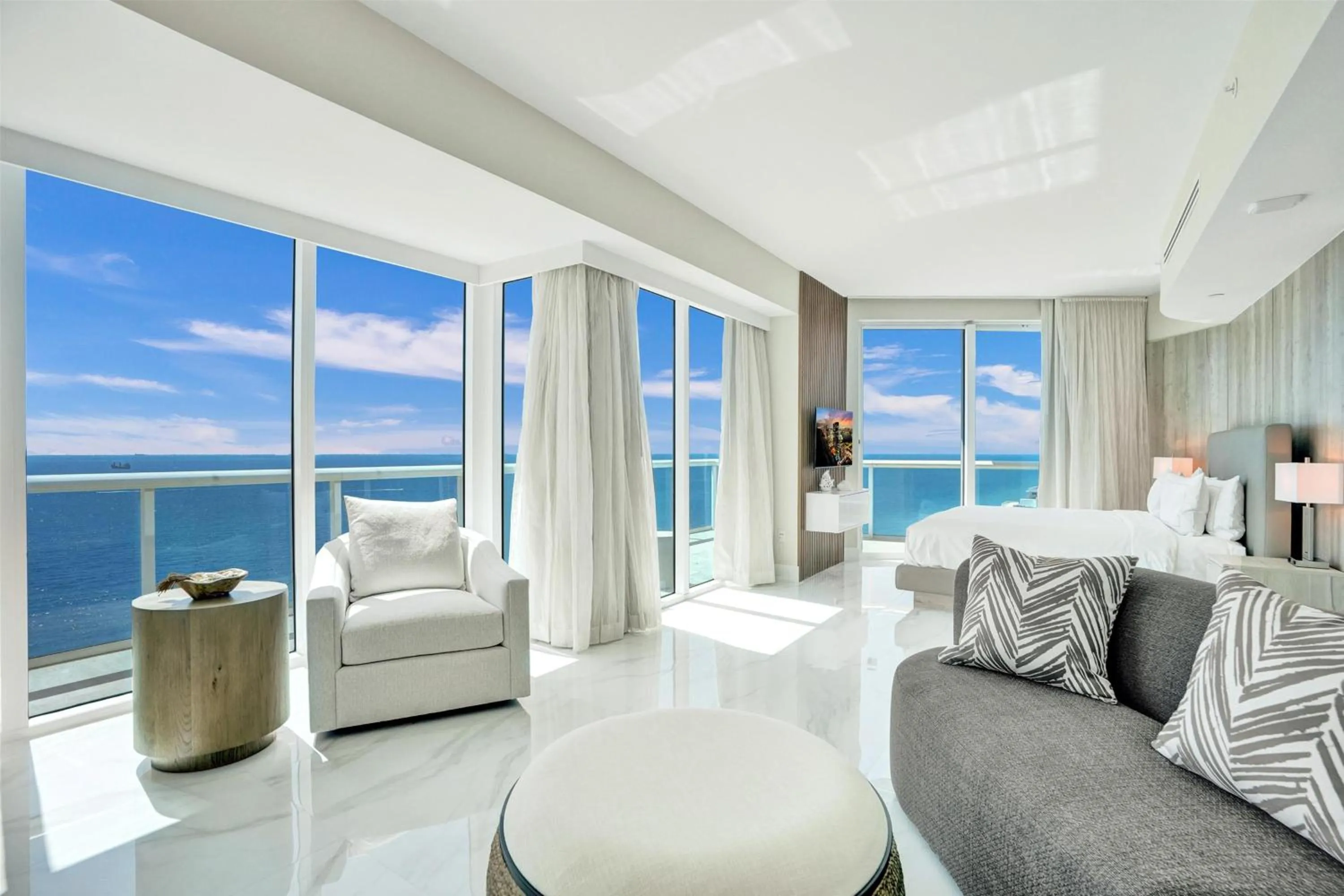 Living room in Beach House Fort Lauderdale, A Hilton Resort