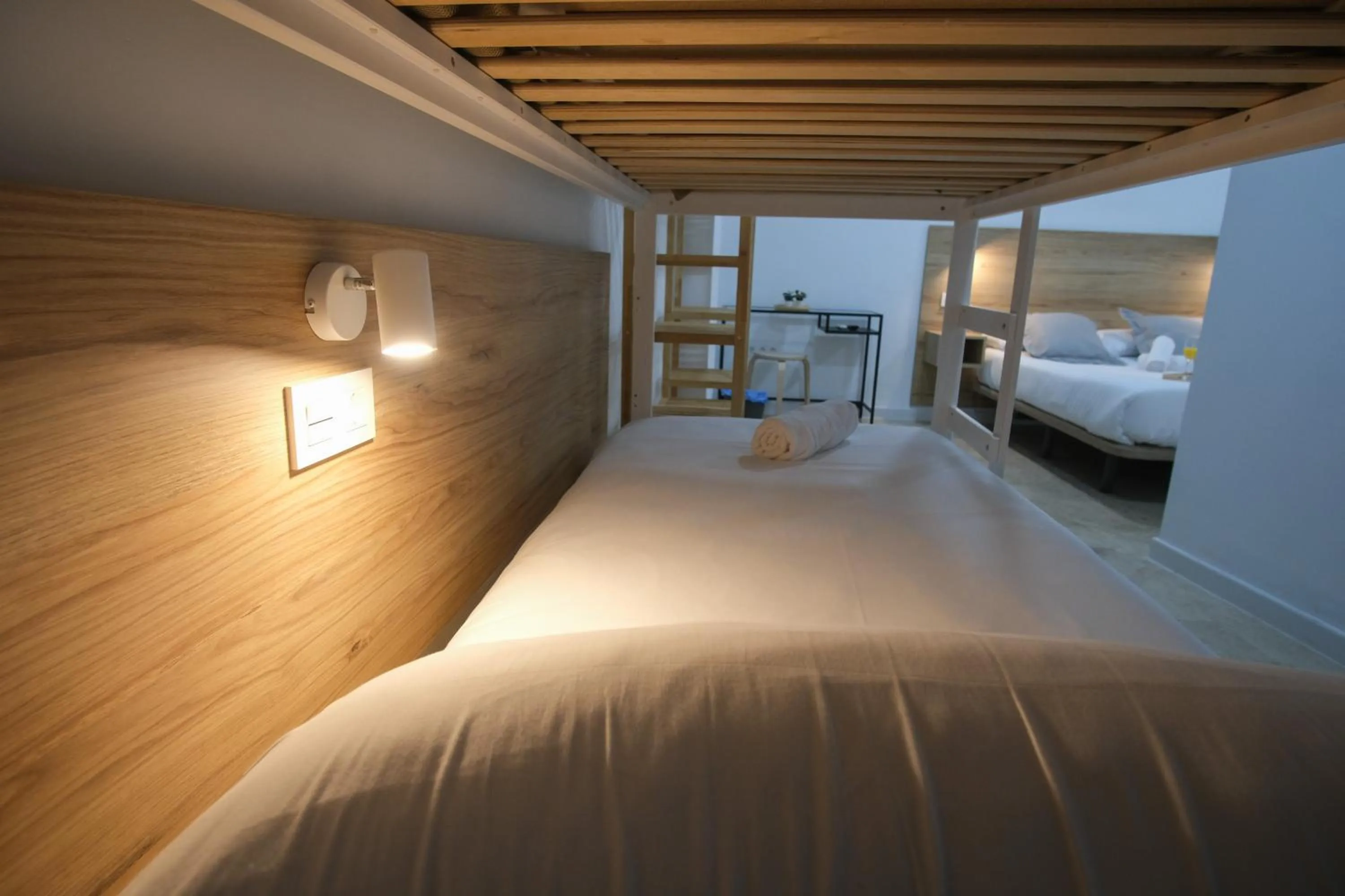 Bed in Urban Rooms Alicante