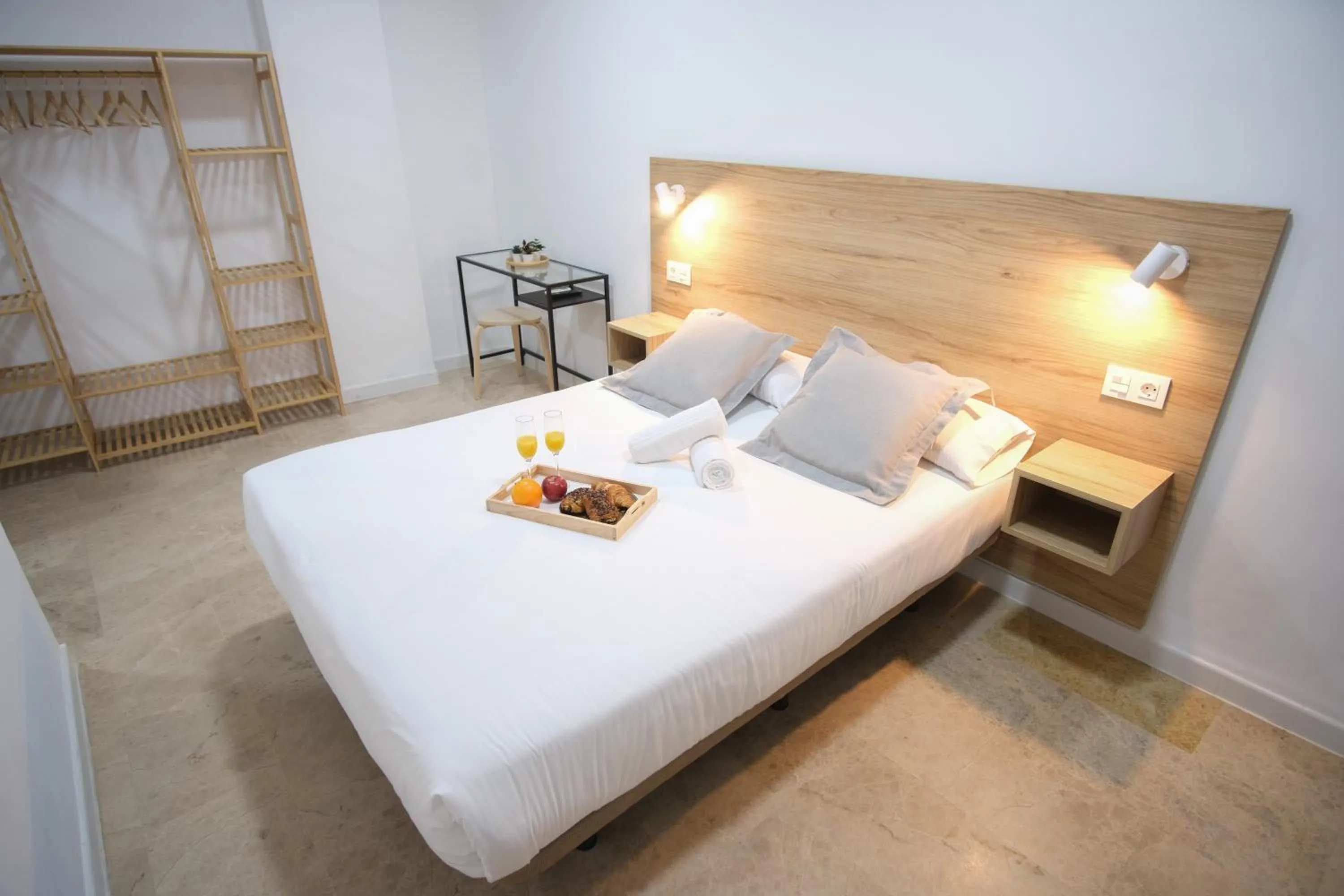 Bed in Urban Rooms Alicante