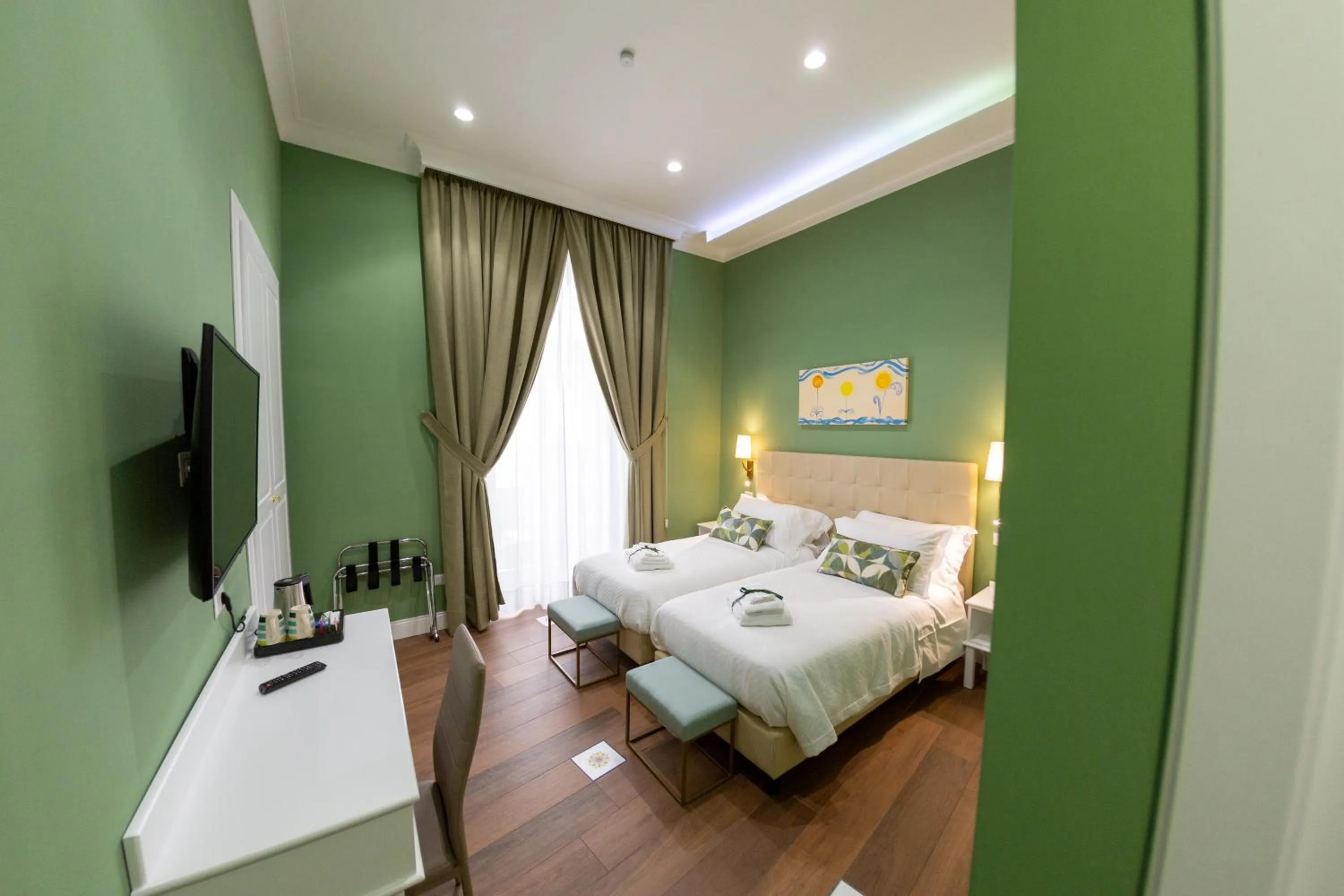 Bedroom, Bed in Suite CuoreNapoletano