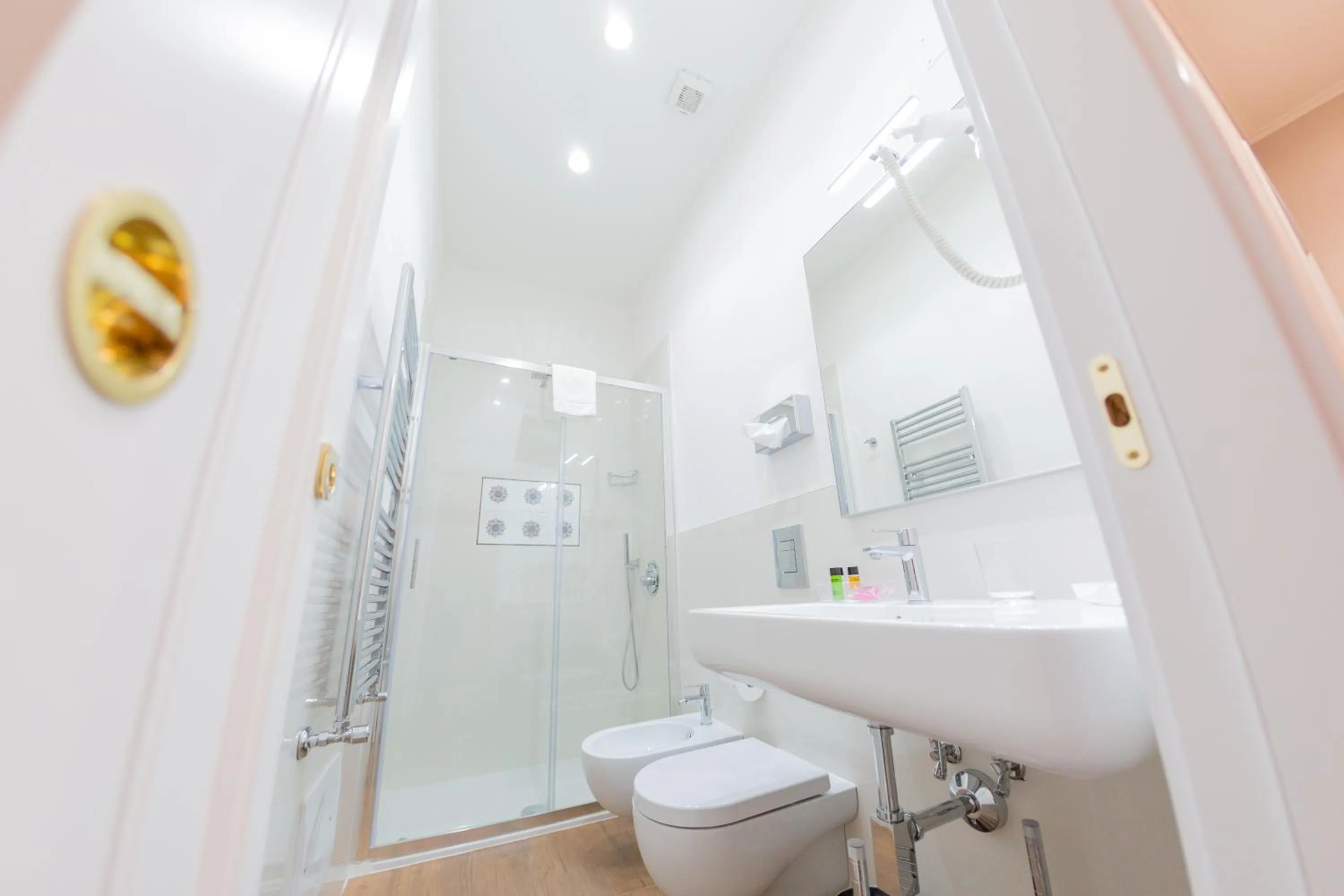 Toilet in Suite CuoreNapoletano