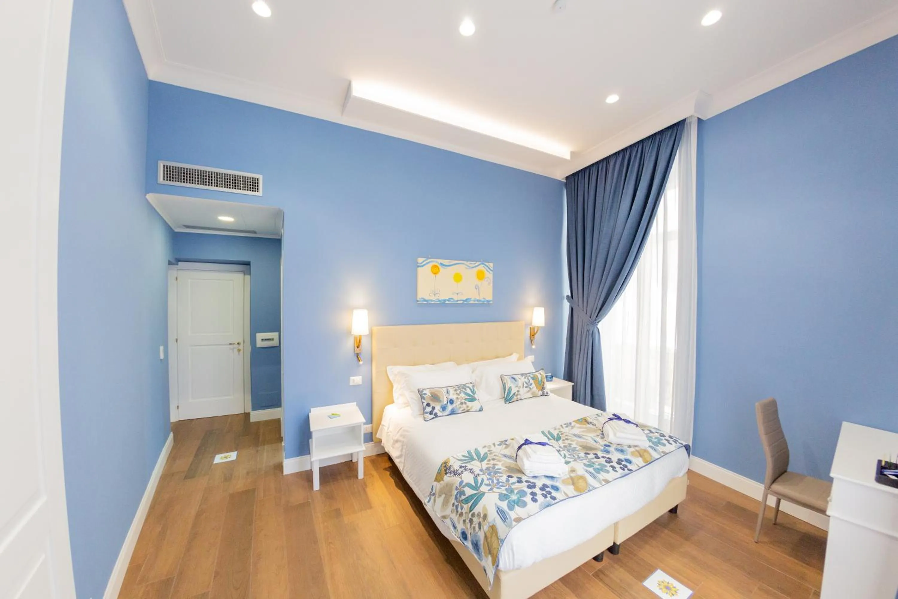 Bedroom, Bed in Suite CuoreNapoletano