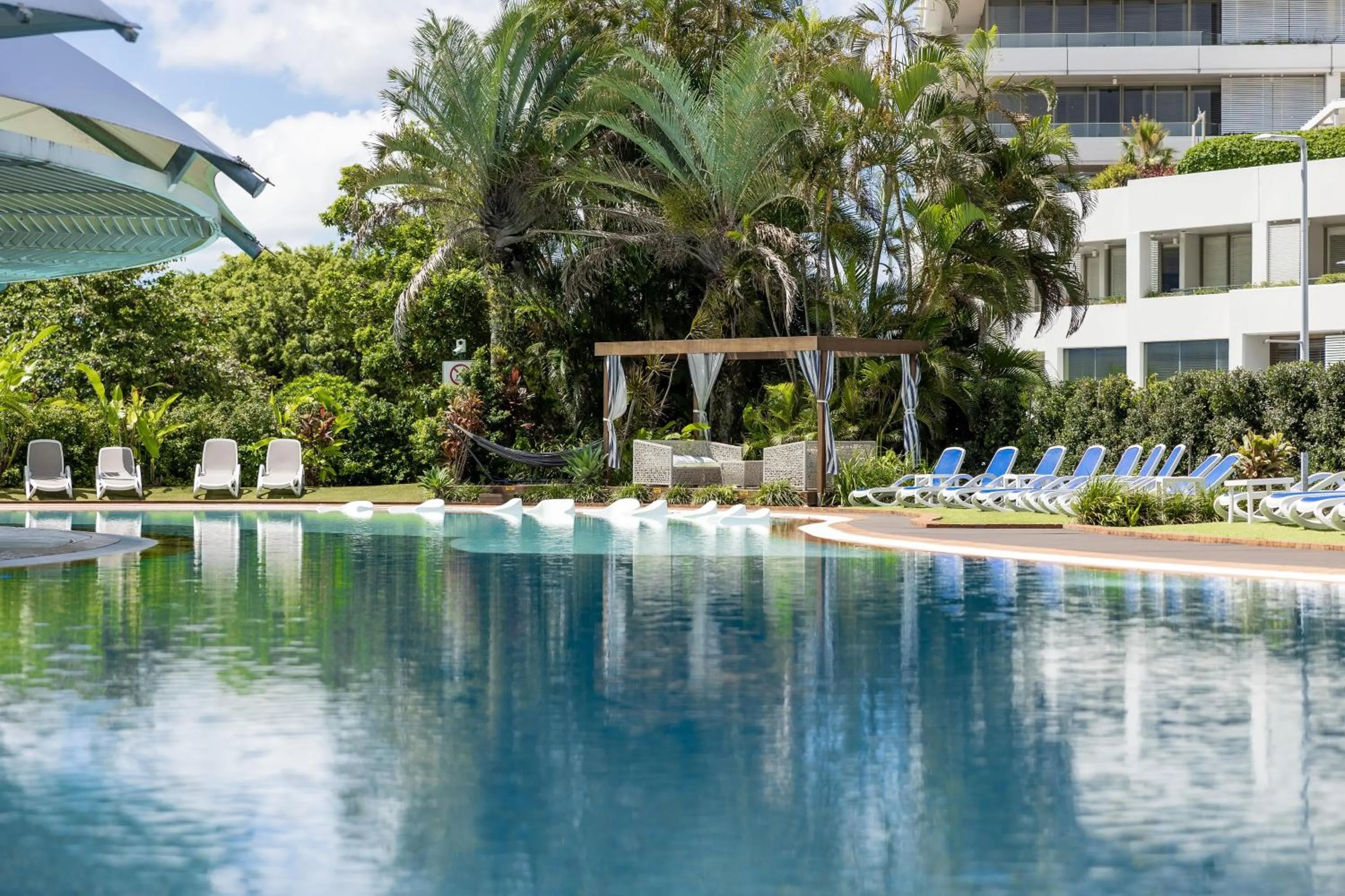 Pool view in Hilton Cairns